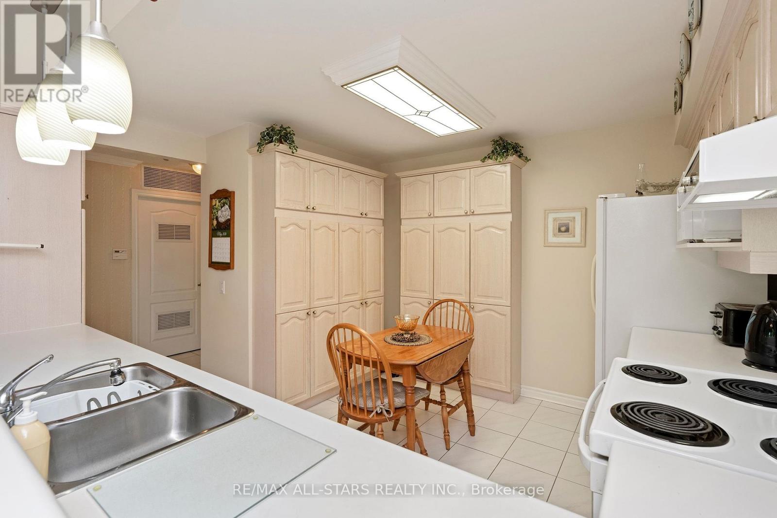 322 - 80 The Boardwalk Way, Markham, Ontario  L6E 1B8 - Photo 13 - N13213570