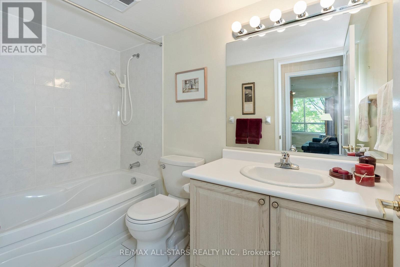 322 - 80 The Boardwalk Way, Markham, Ontario  L6E 1B8 - Photo 27 - N13213570