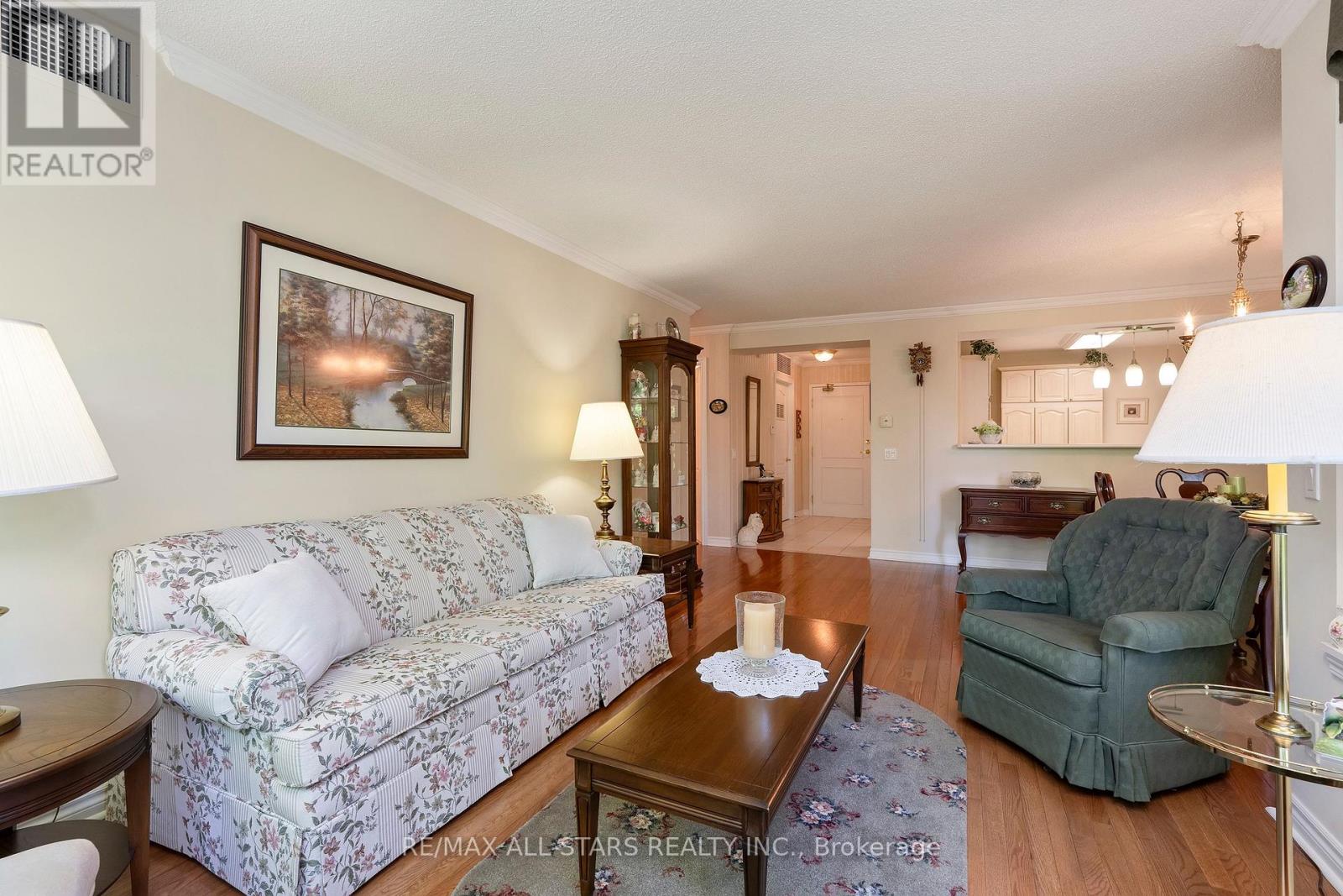 322 - 80 The Boardwalk Way, Markham, Ontario  L6E 1B8 - Photo 5 - N13213570