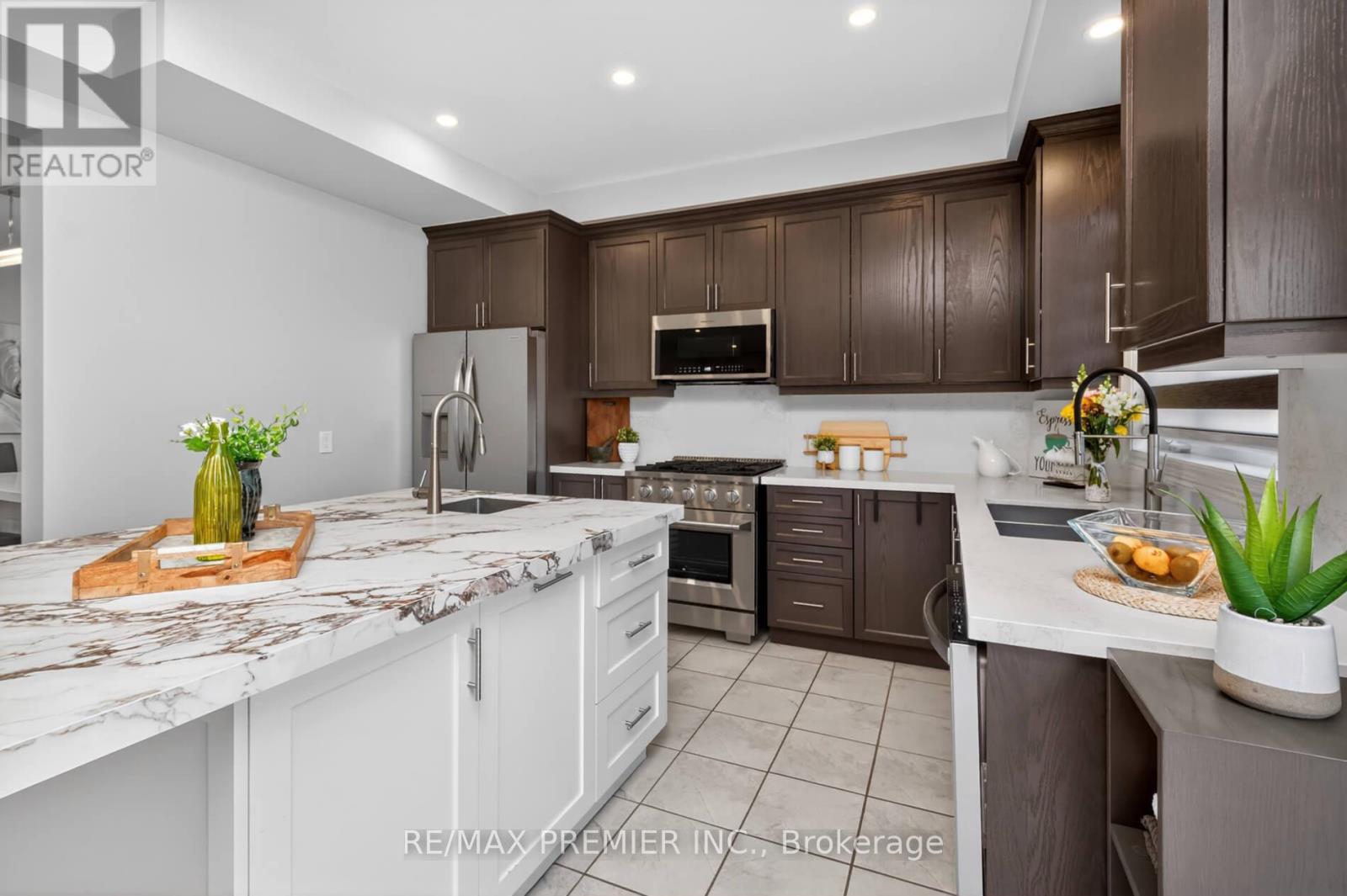126 Barrow Avenue, Bradford West Gwillimbury (Bradford), Ontario  L3Z 0X3 - Photo 15 - N13213696