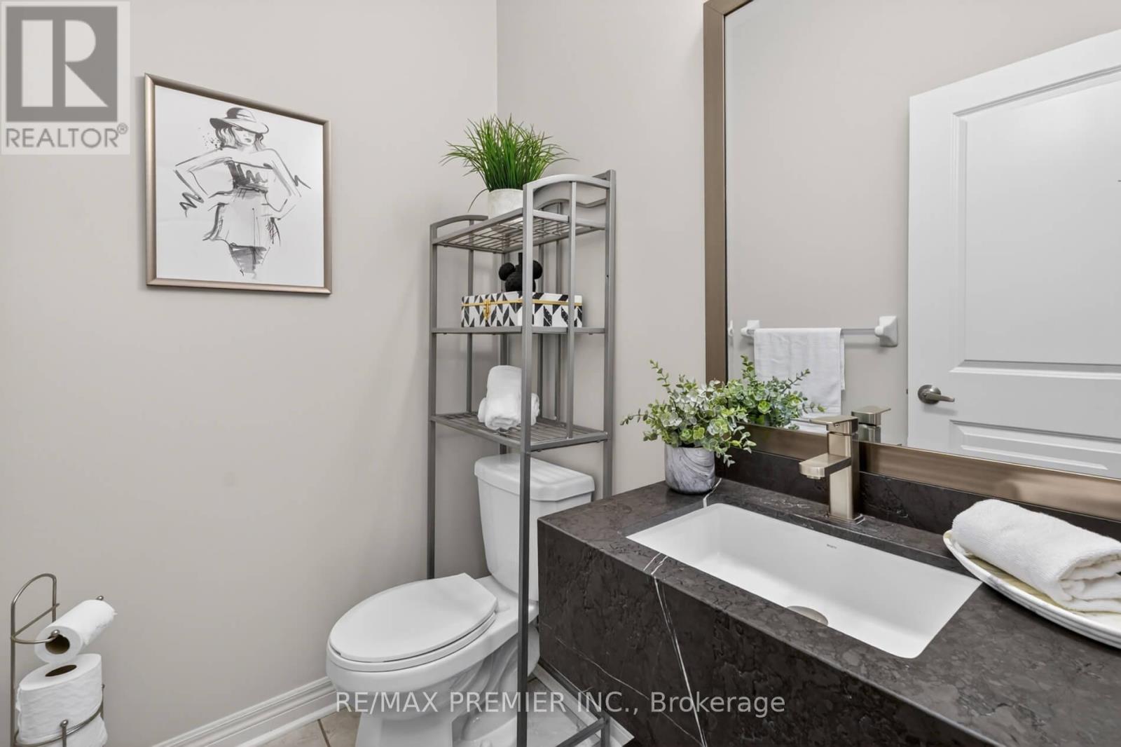 126 Barrow Avenue, Bradford West Gwillimbury (Bradford), Ontario  L3Z 0X3 - Photo 18 - N13213696