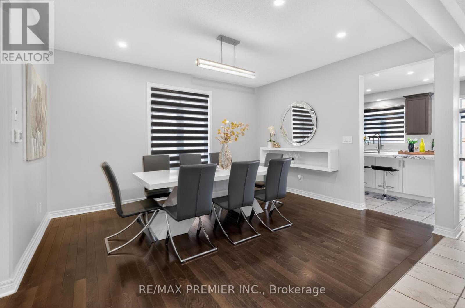 126 Barrow Avenue, Bradford West Gwillimbury (Bradford), Ontario  L3Z 0X3 - Photo 6 - N13213696