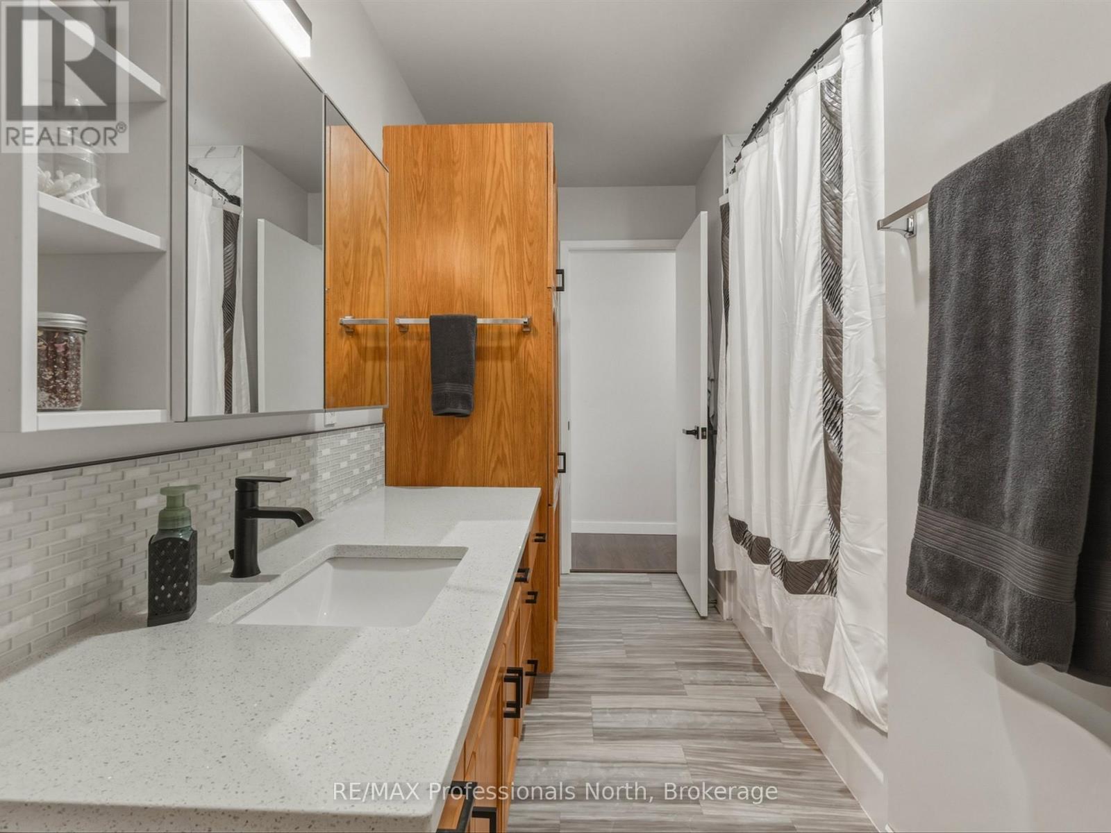 240 Oriole Crescent, Gravenhurst, Ontario  P1P 1C6 - Photo 15 - X13213242