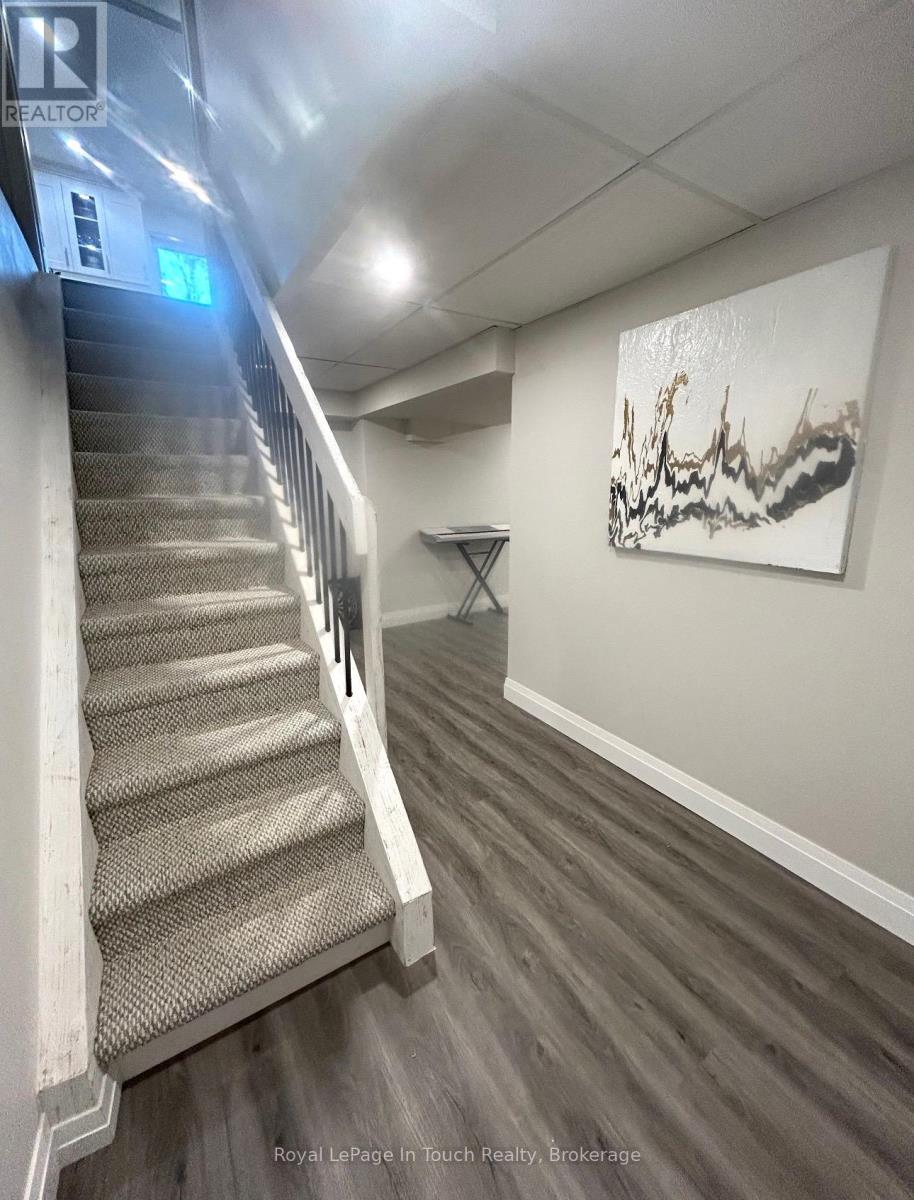 153 Ferndale Drive S, Barrie (Ardagh), Ontario  L4N 6X9 - Photo 35 - S12915308