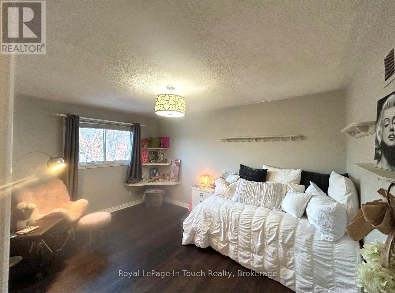 153 Ferndale Drive S, Barrie (Ardagh), Ontario  L4N 6X9 - Photo 31 - S12915308