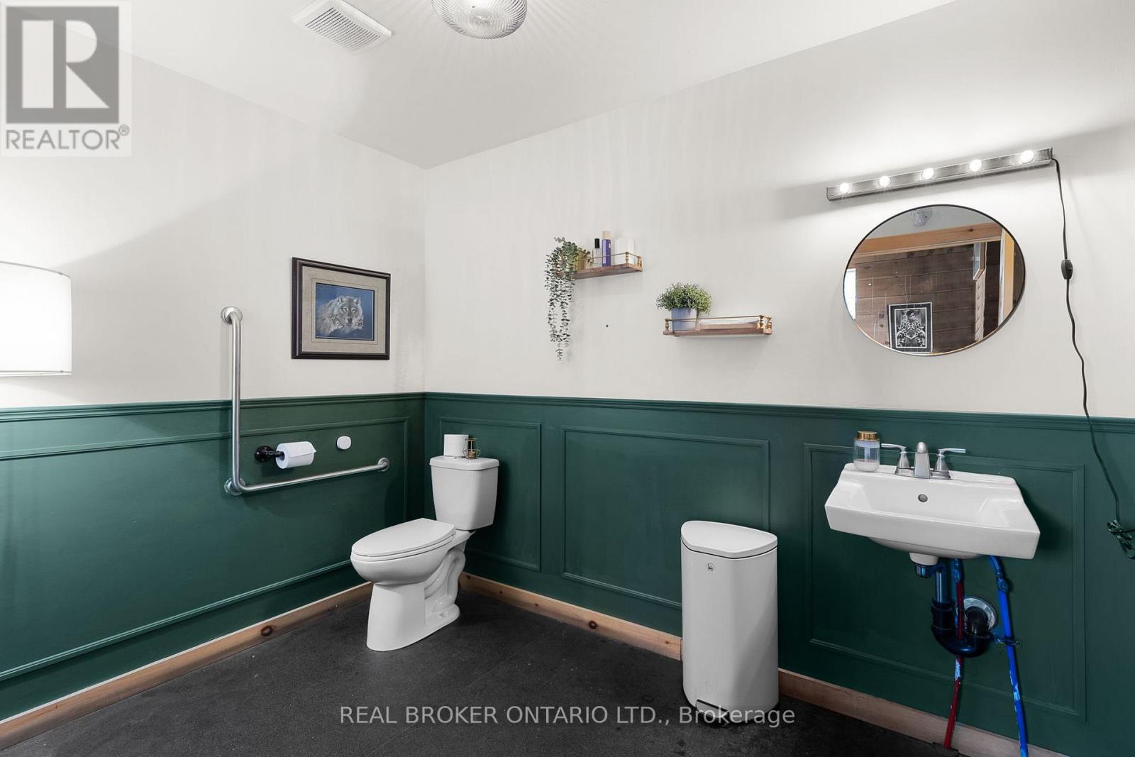 161-165 Mississaga Street E, Orillia, Ontario  L3V 1V8 - Photo 24 - S13213612