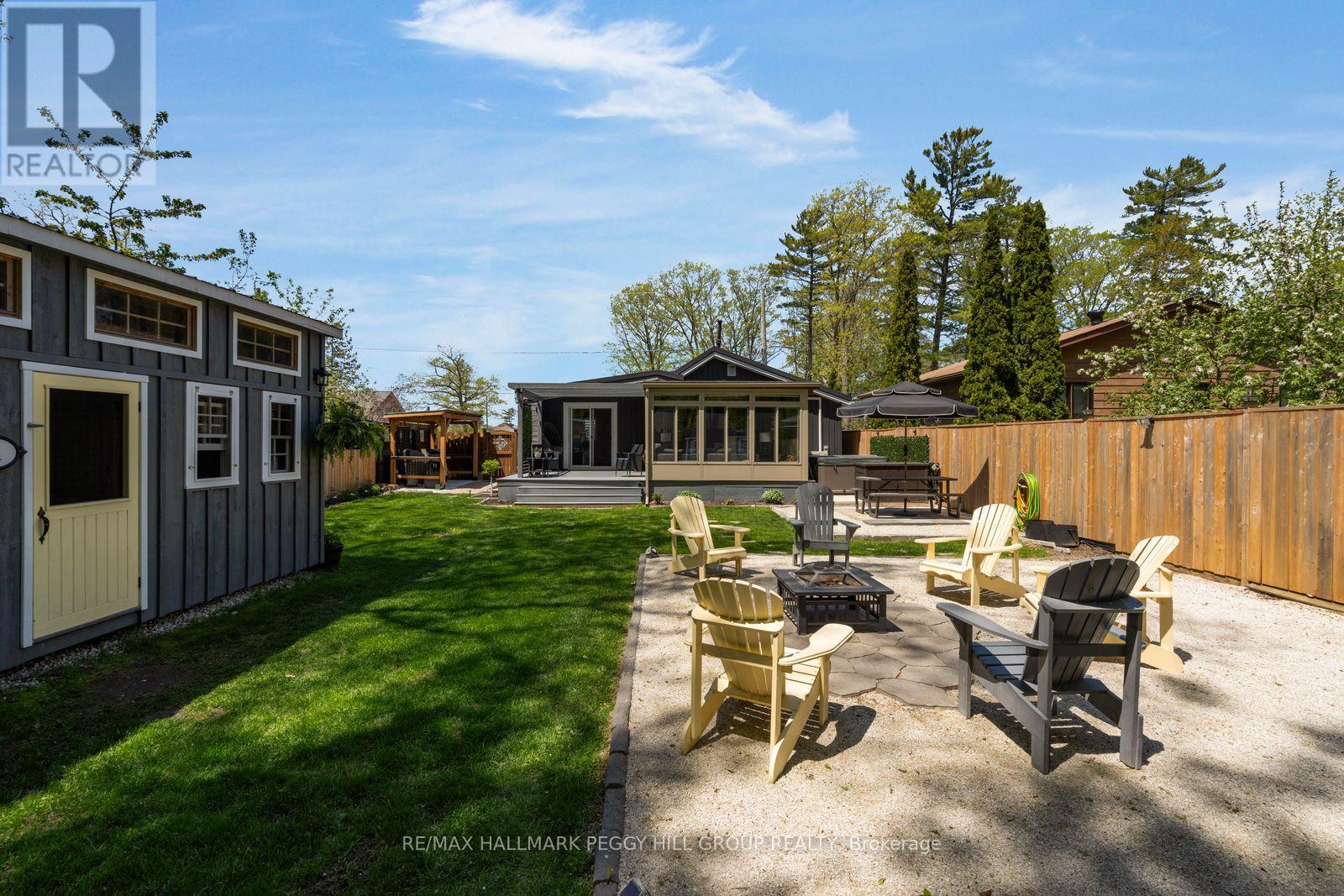 41 Laidlaw Street, Wasaga Beach, Ontario  L9Z 2L2 - Photo 15 - S13213628