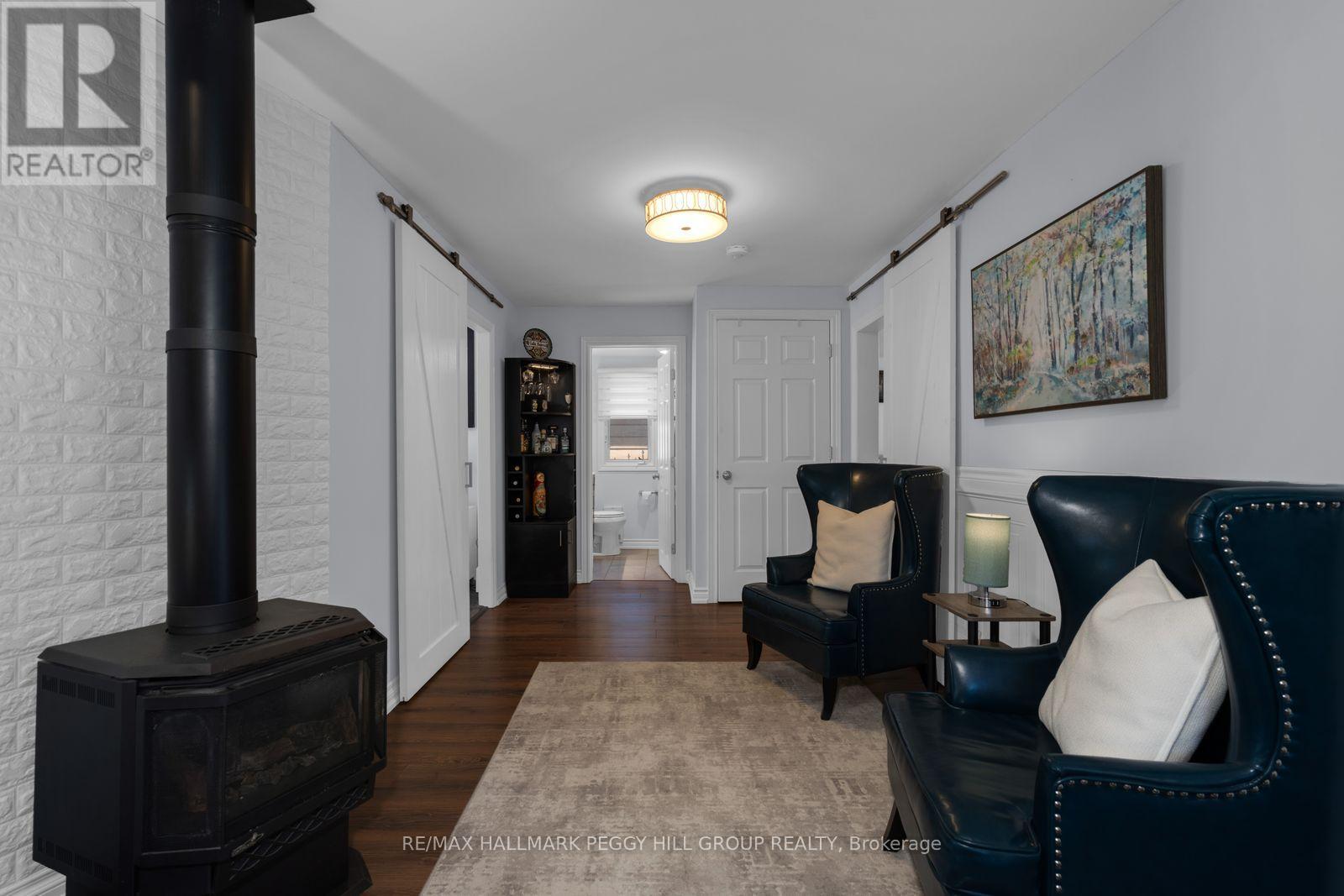 41 Laidlaw Street, Wasaga Beach, Ontario  L9Z 2L2 - Photo 8 - S13213628