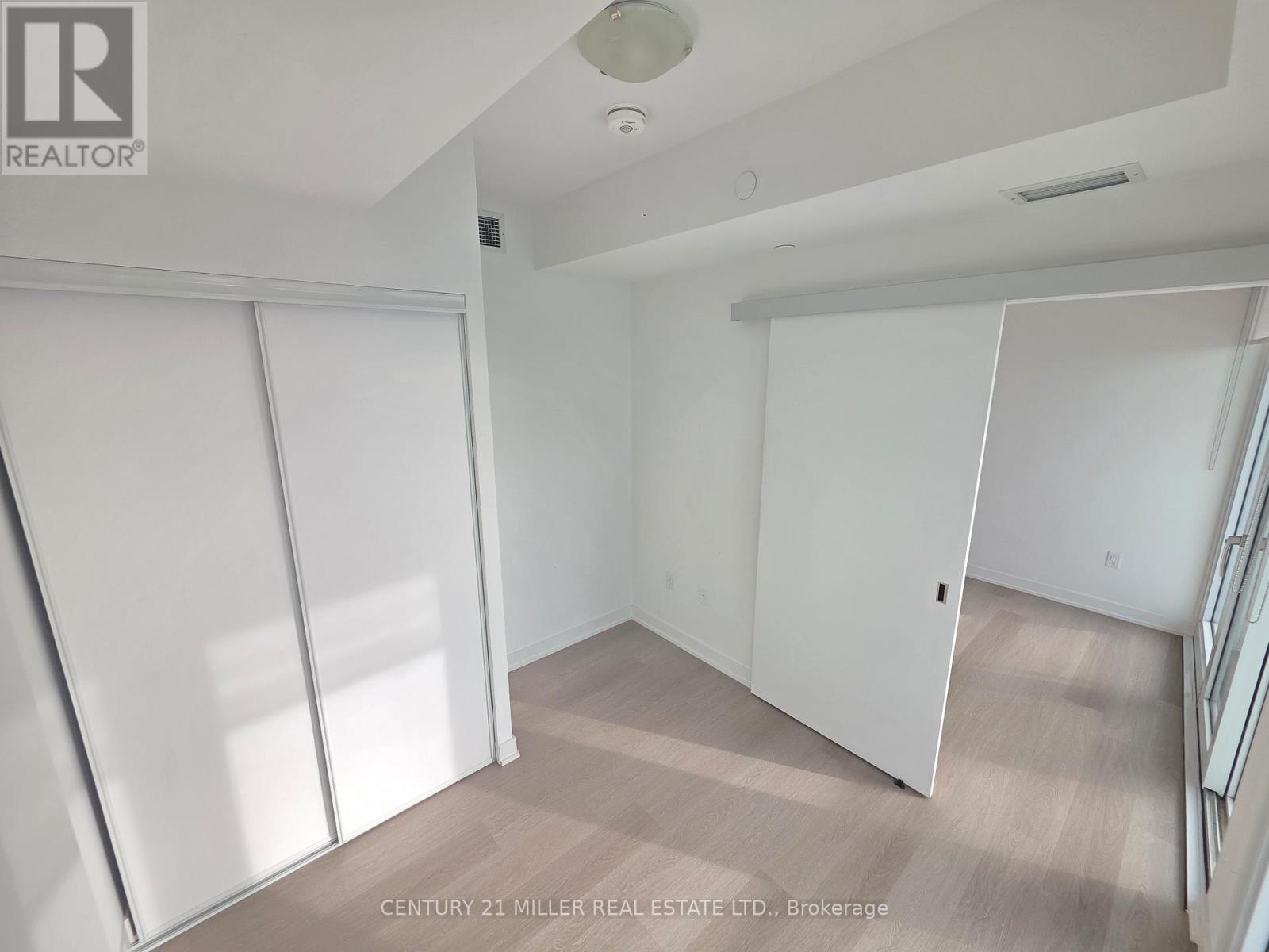 3801 - 3883 Quartz Road, Mississauga, Ontario  L5B 0M4 - Photo 11 - W12990406