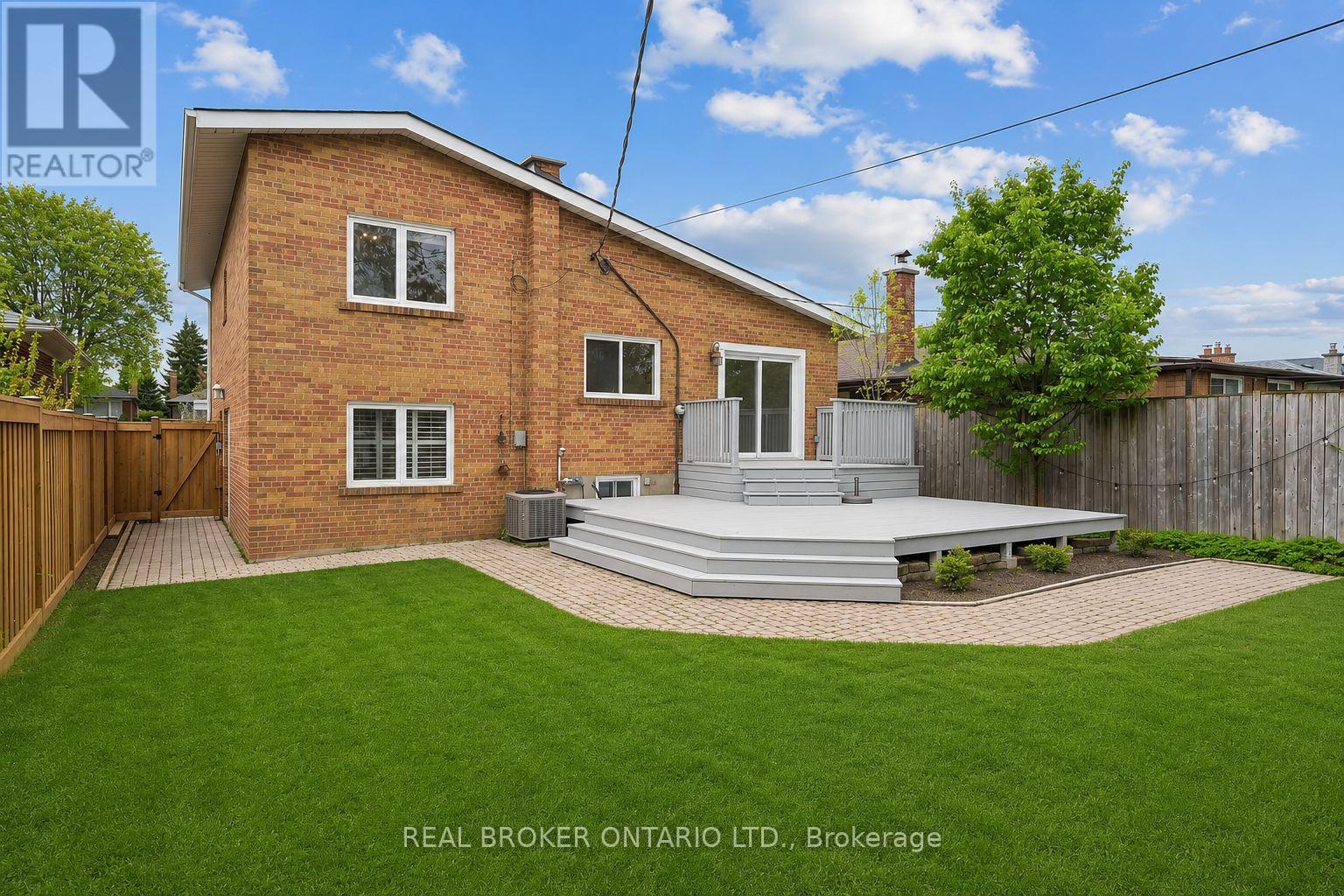 77 Norgrove Crescent, Toronto, Ontario  M9P 3C7 - Photo 26 - W13134042