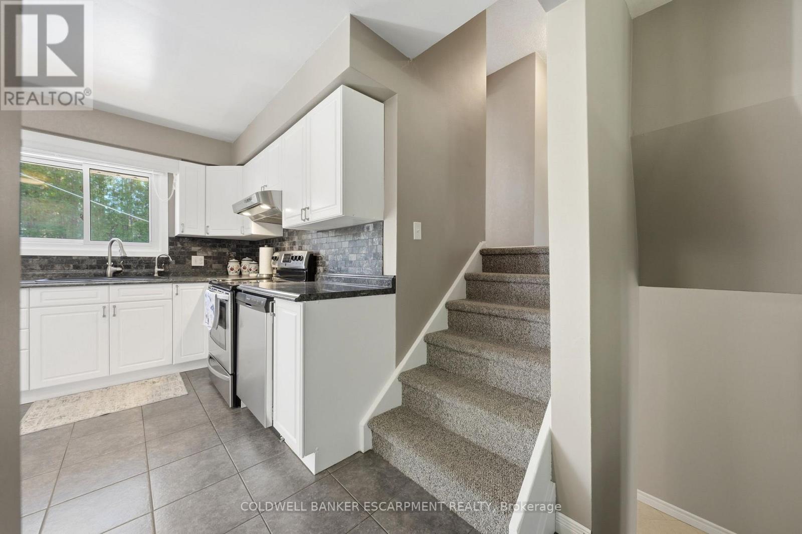 40 Strathmere Place, Guelph, Ontario  N1H 5L8 - Photo 32 - X13212306