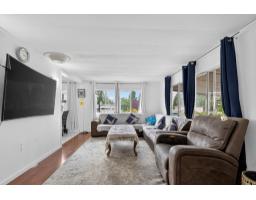1 31522 MONARCH COURT, Abbotsford, British Columbia