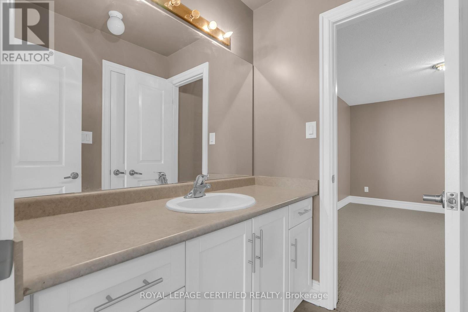 6 Cachet Court, Brampton, Ontario  L6X 0X2 - Photo 37 - W13213530