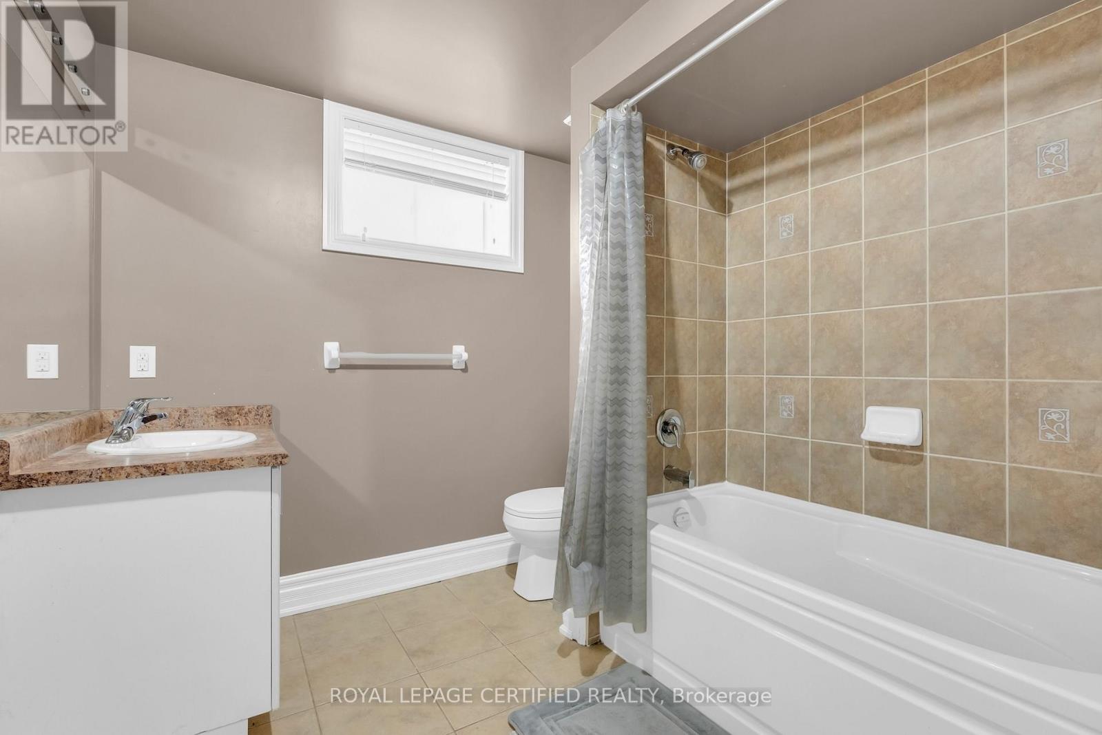 6 Cachet Court, Brampton, Ontario  L6X 0X2 - Photo 45 - W13213530