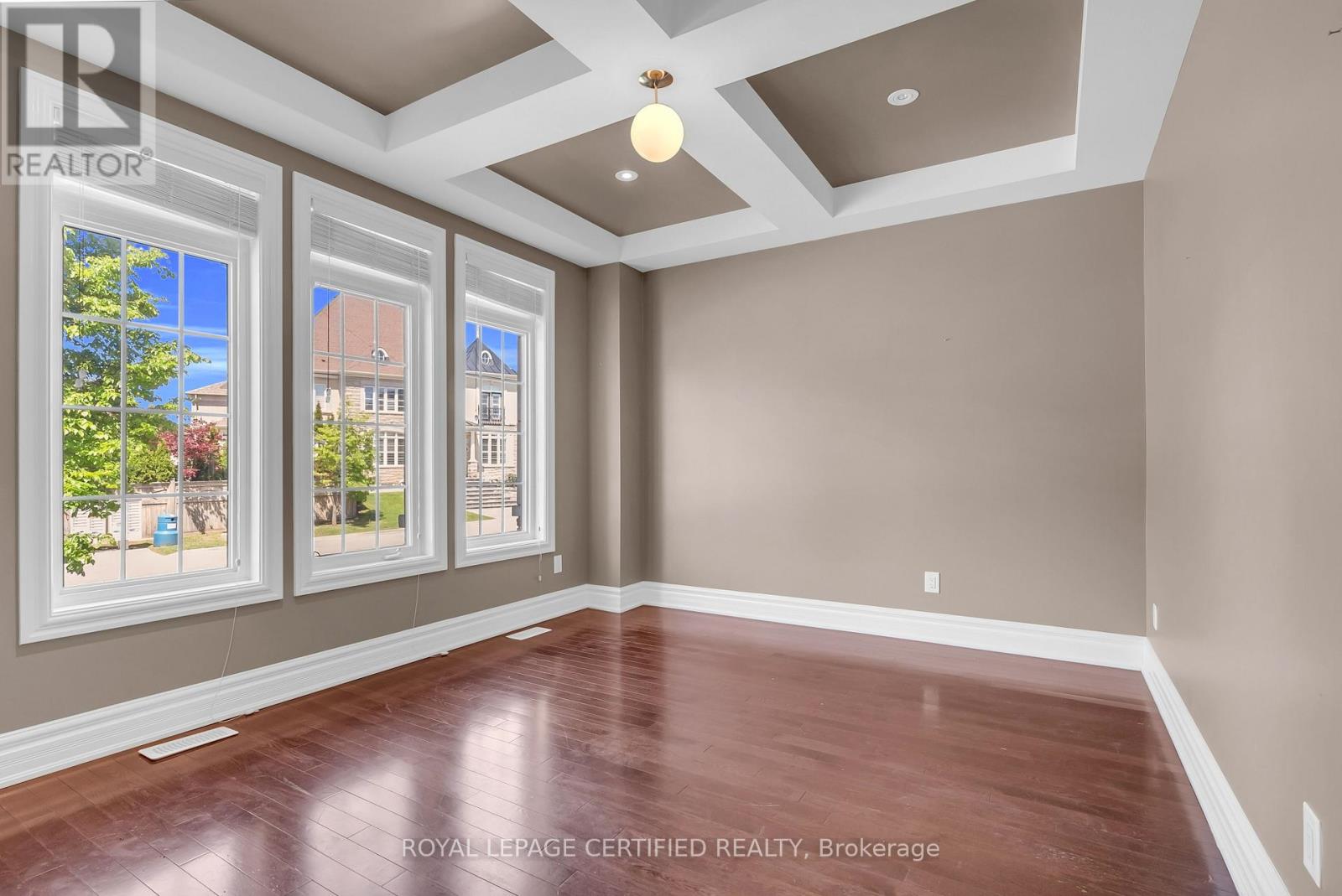 6 Cachet Court, Brampton, Ontario  L6X 0X2 - Photo 6 - W13213530