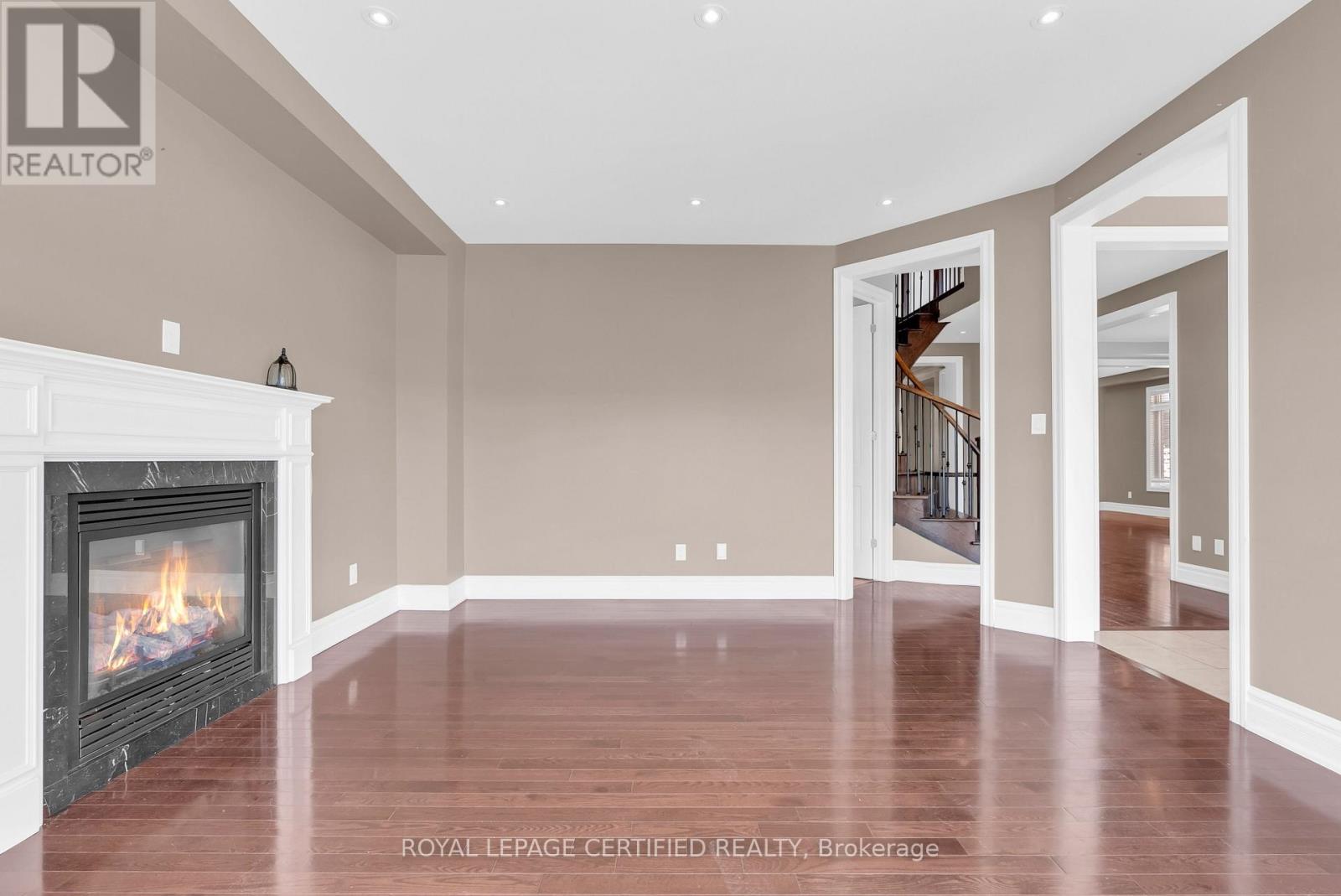 6 Cachet Court, Brampton, Ontario  L6X 0X2 - Photo 9 - W13213530