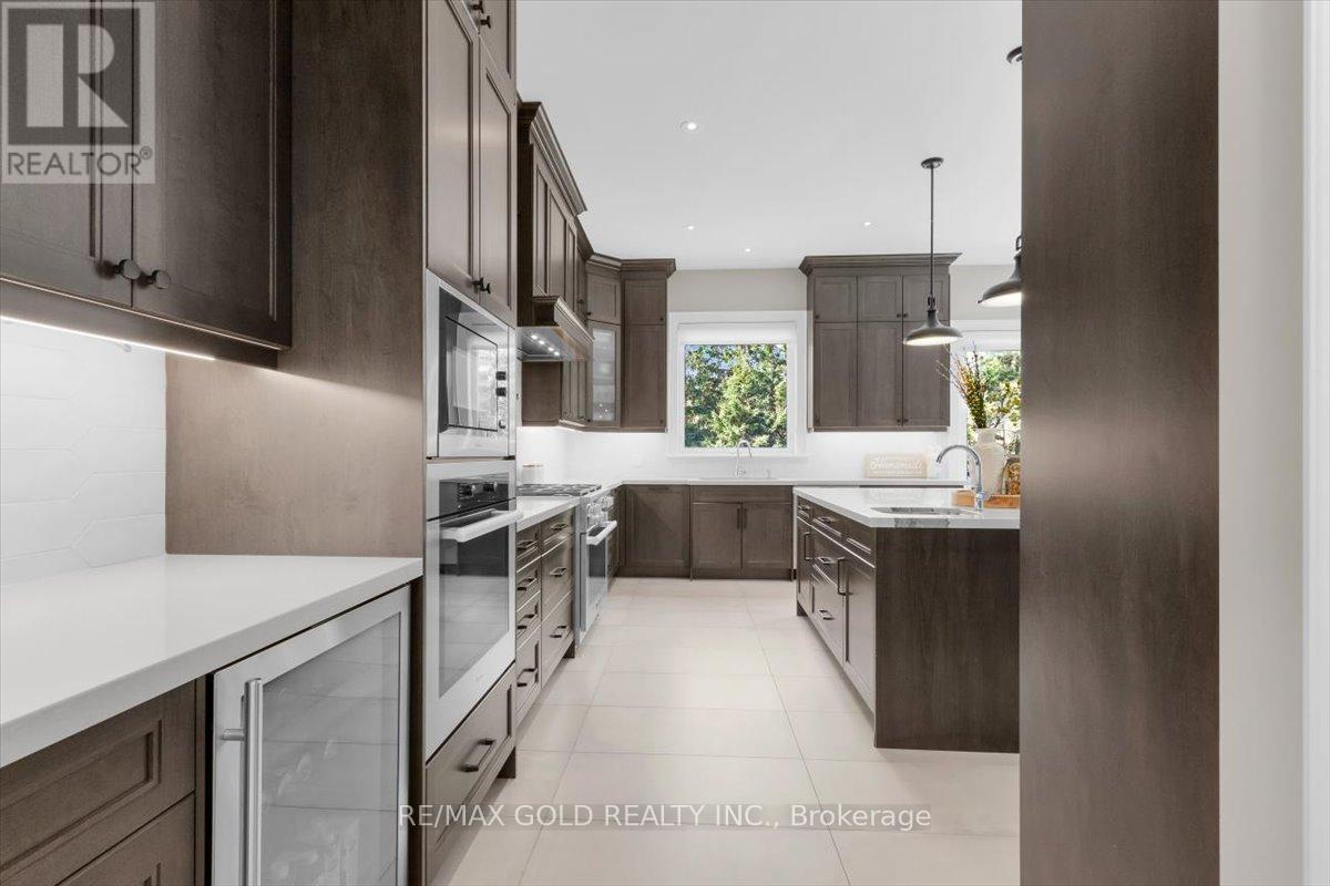 6628 Rothschild Trail W, Mississauga, Ontario  L5W 0A6 - Photo 10 - W13213536