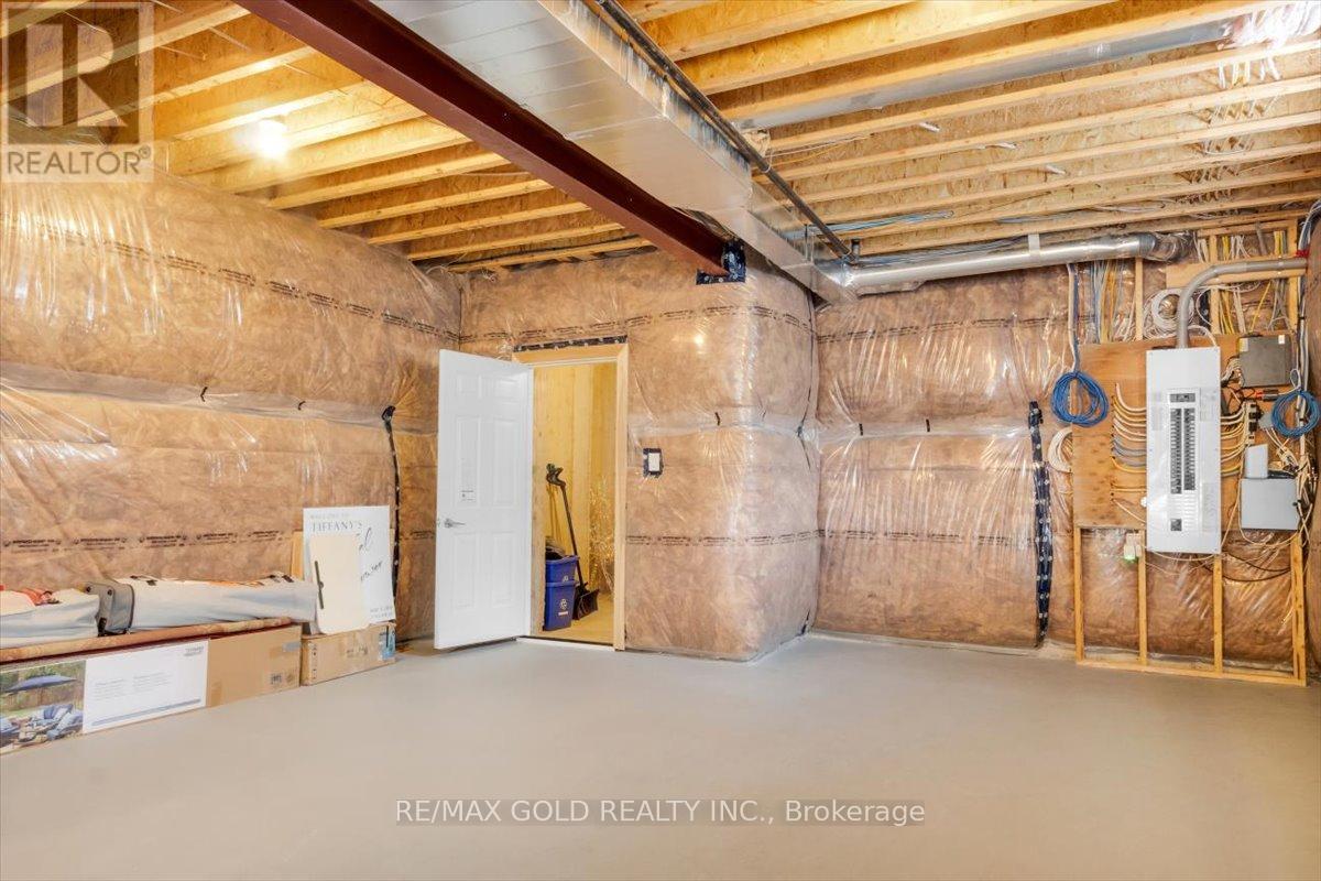 6628 Rothschild Trail W, Mississauga, Ontario  L5W 0A6 - Photo 45 - W13213536