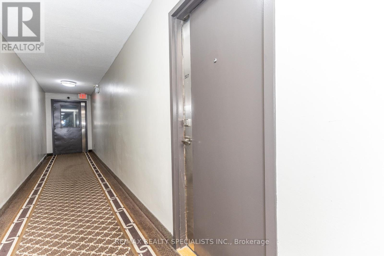 507 - 2825 Islington Avenue, Toronto, Ontario M9L 2K1 - Photo 3 - W13213554