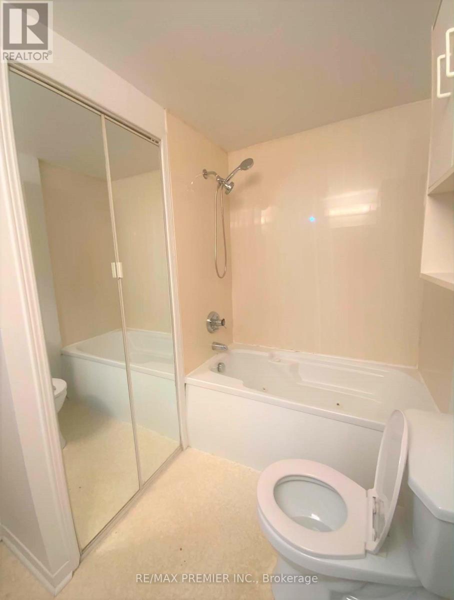 82 - 248 John Garland Boulevard, Toronto, Ontario  M9V 1N8 - Photo 10 - W13213596