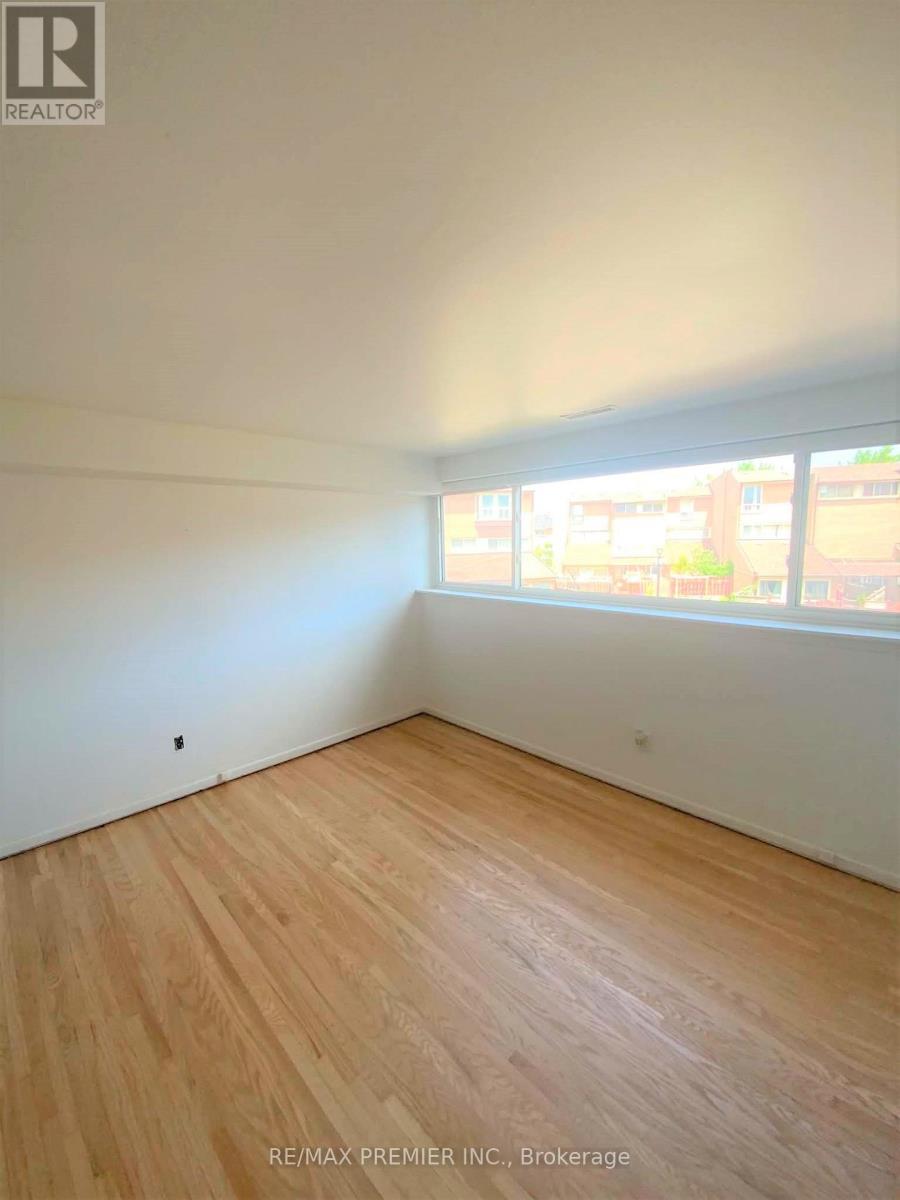 82 - 248 John Garland Boulevard, Toronto, Ontario  M9V 1N8 - Photo 11 - W13213596