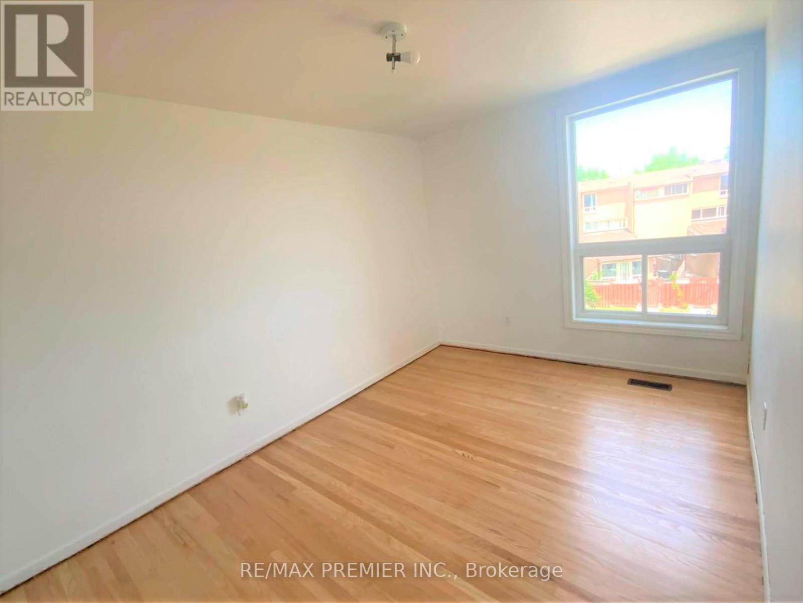 82 - 248 John Garland Boulevard, Toronto, Ontario  M9V 1N8 - Photo 13 - W13213596