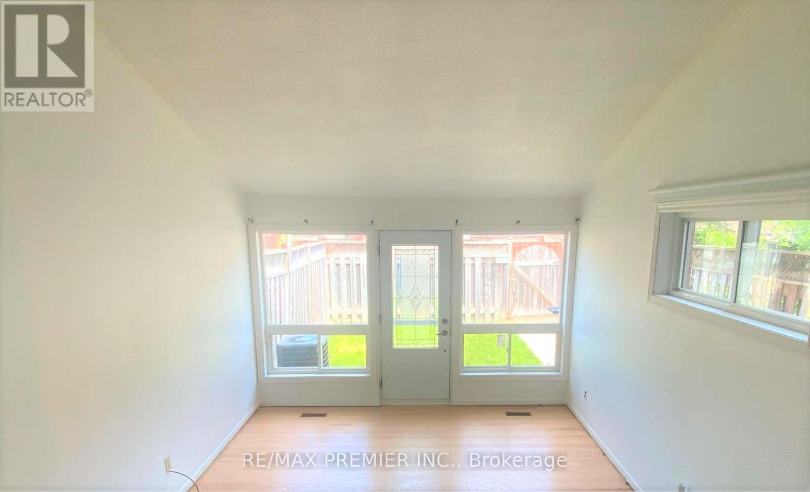 82 - 248 John Garland Boulevard, Toronto, Ontario  M9V 1N8 - Photo 4 - W13213596
