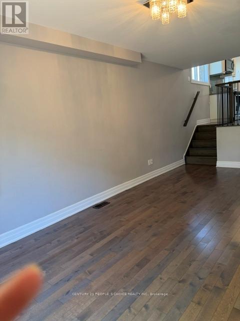 2951 Salerno Crescent, Mississauga, Ontario  L5N 1T3 - Photo 17 - W13213610