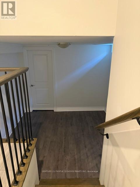 2951 Salerno Crescent, Mississauga, Ontario  L5N 1T3 - Photo 22 - W13213610