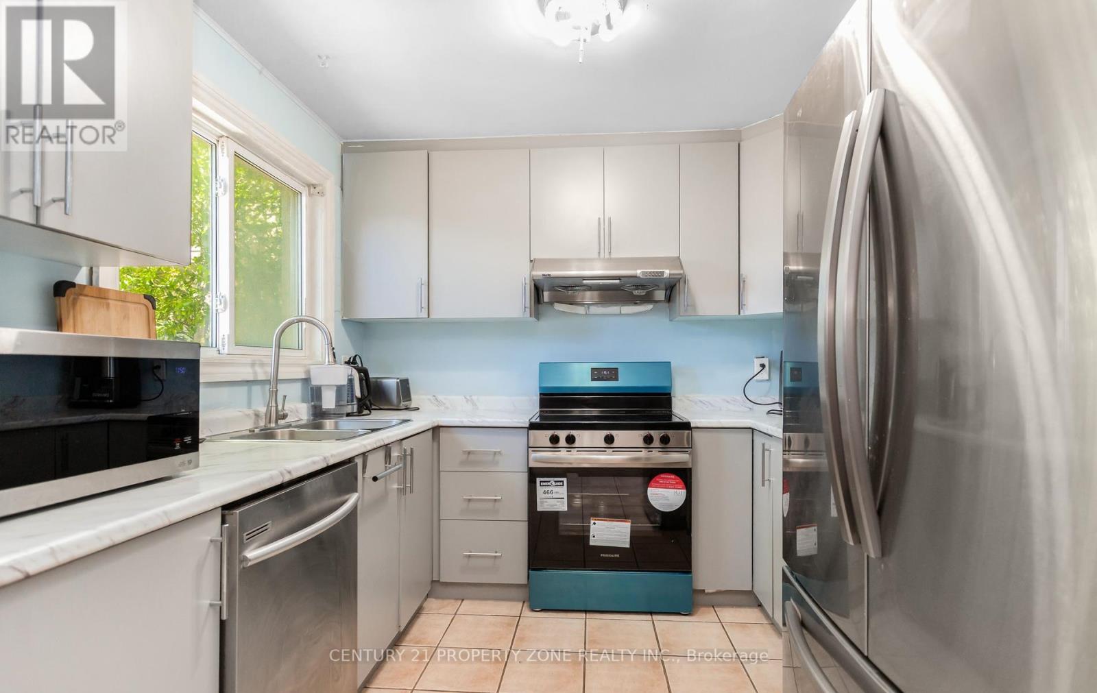 17 Hillbank Trail, Brampton, Ontario  L6S 1P6 - Photo 14 - W13213624