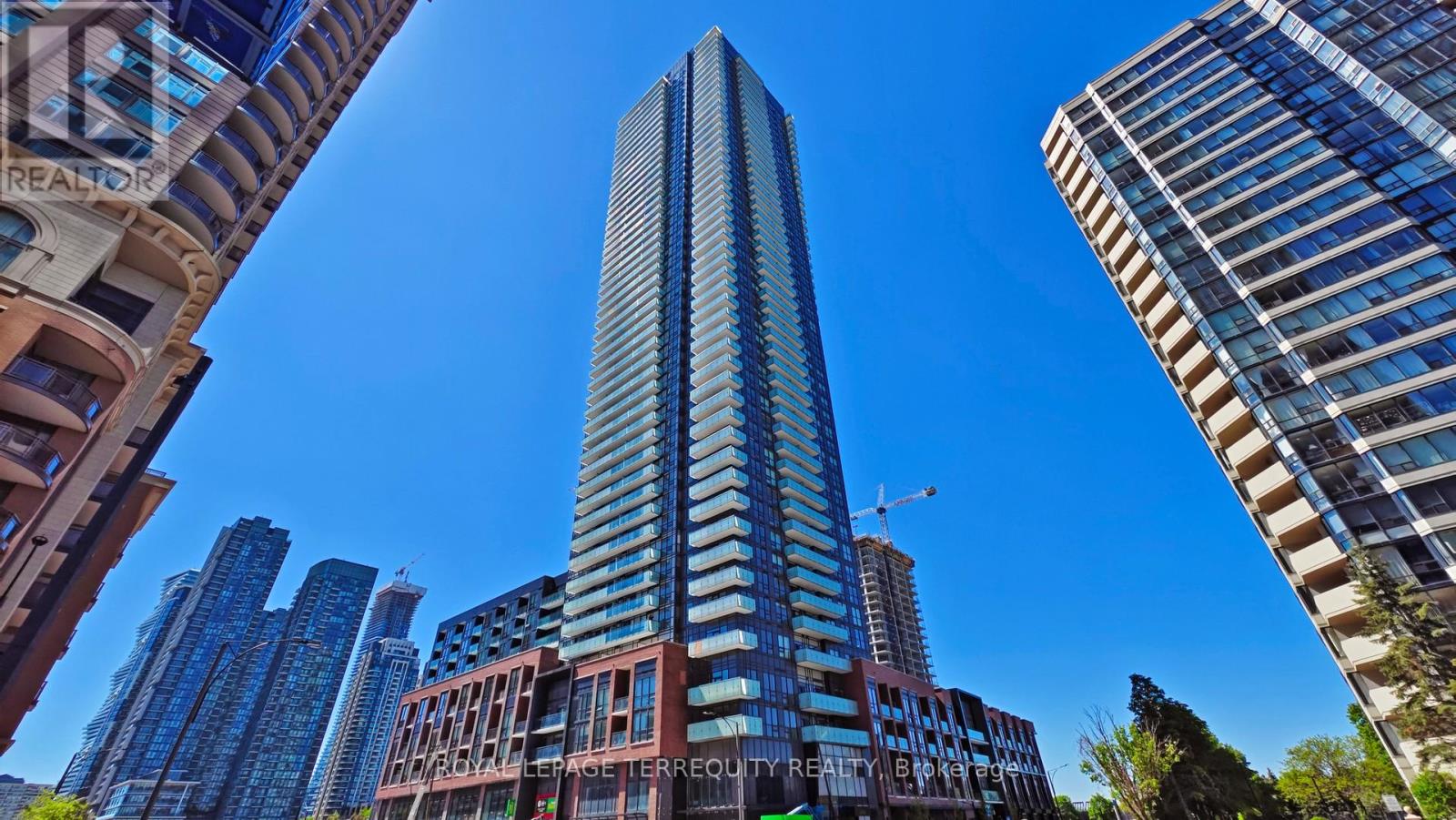 4502 - 430 SQUARE ONE DRIVE, Mississauga, Ontario