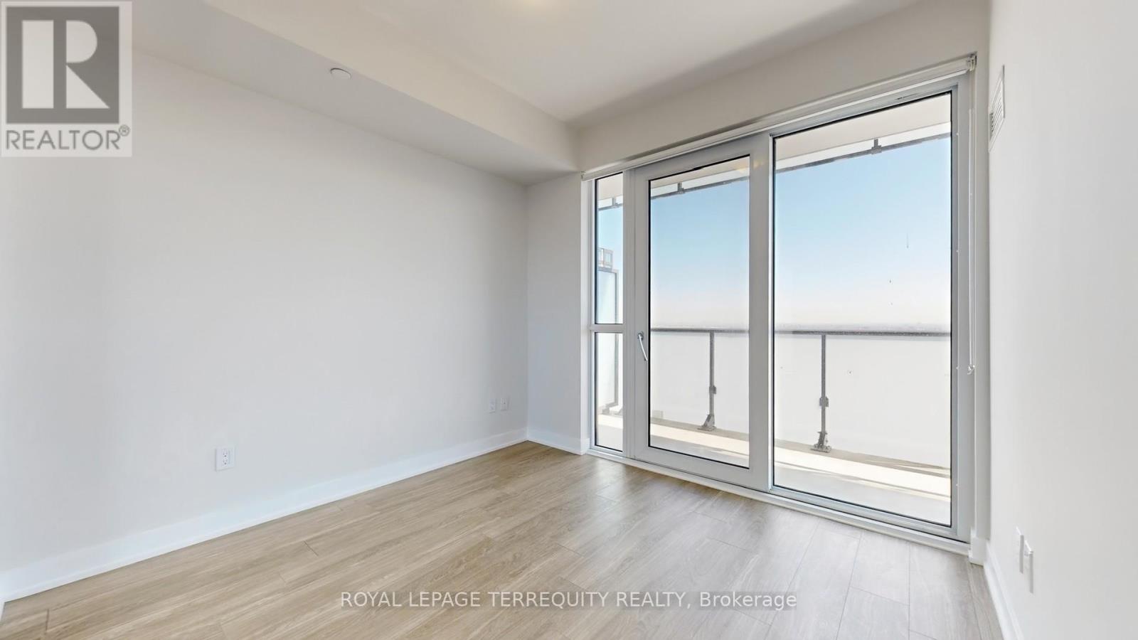 4502 - 430 Square One Drive, Mississauga, Ontario  L5B 0L6 - Photo 17 - W13213642