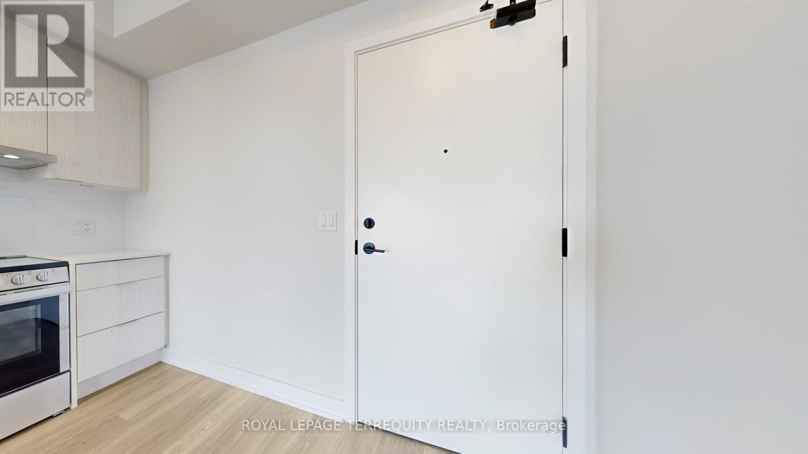 4502 - 430 Square One Drive, Mississauga, Ontario  L5B 0L6 - Photo 26 - W13213642