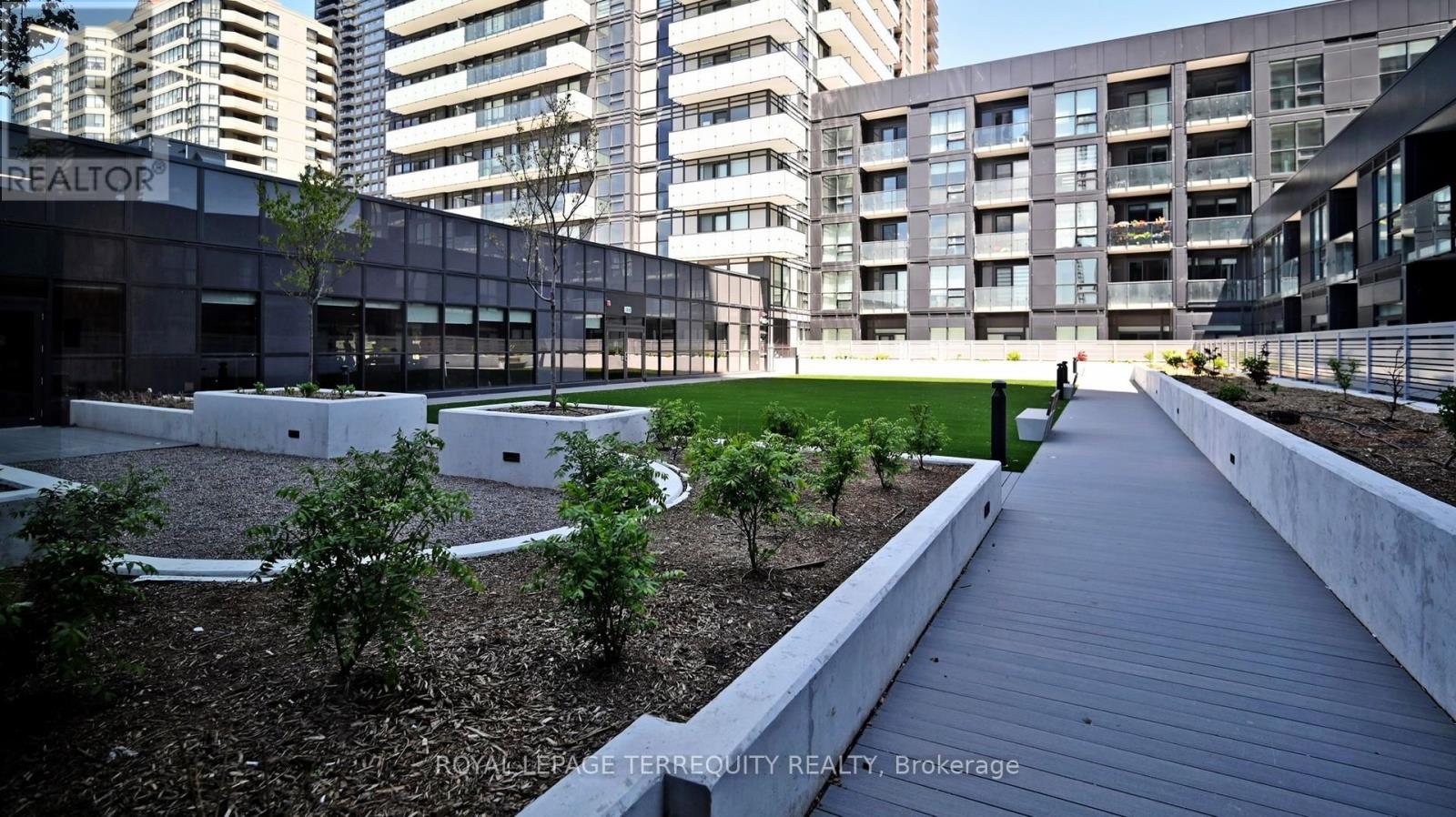 4502 - 430 Square One Drive, Mississauga, Ontario  L5B 0L6 - Photo 37 - W13213642