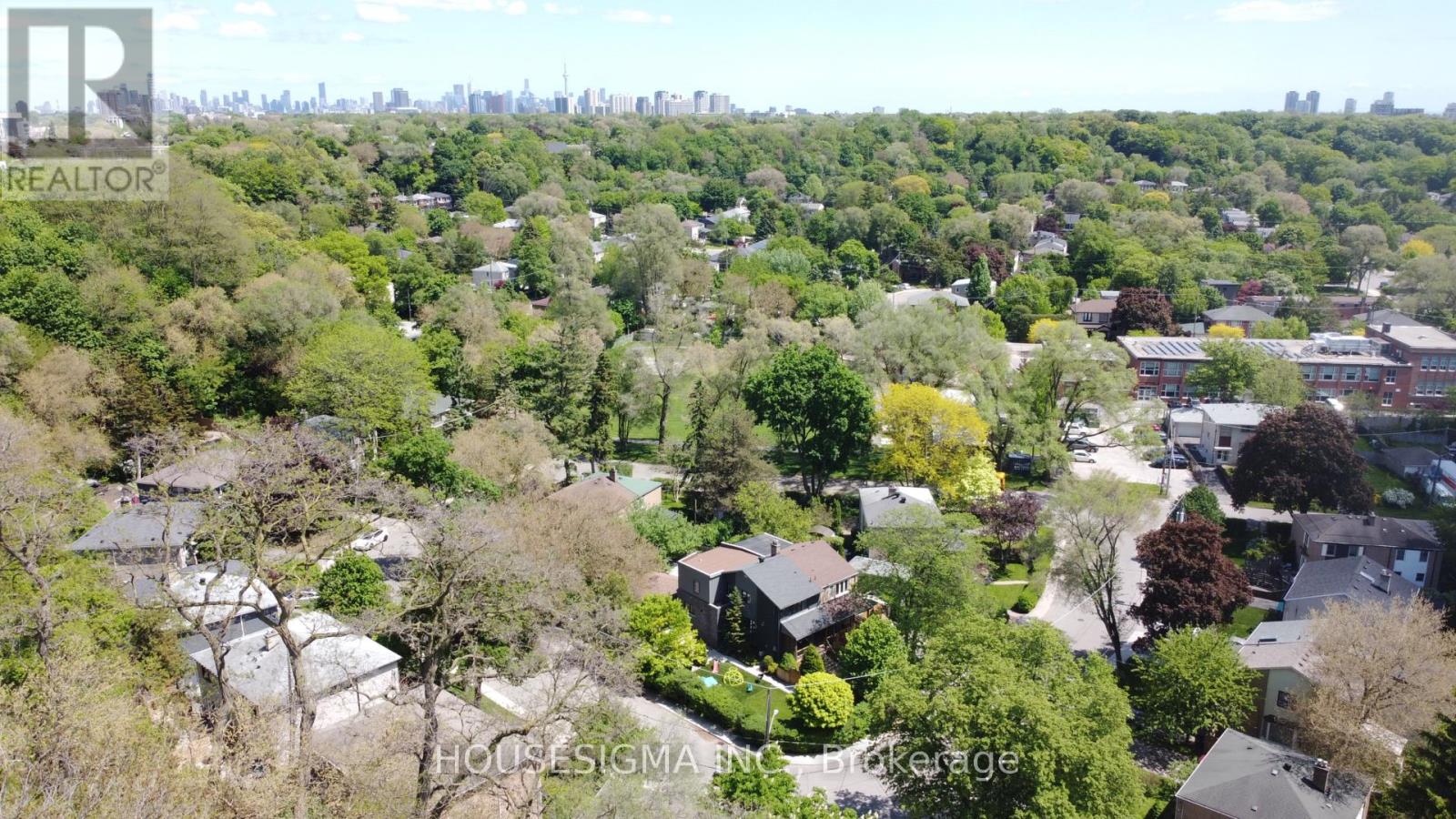 7 Humber Hill Avenue, Toronto, Ontario  M6S 4R9 - Photo 31 - W13213650