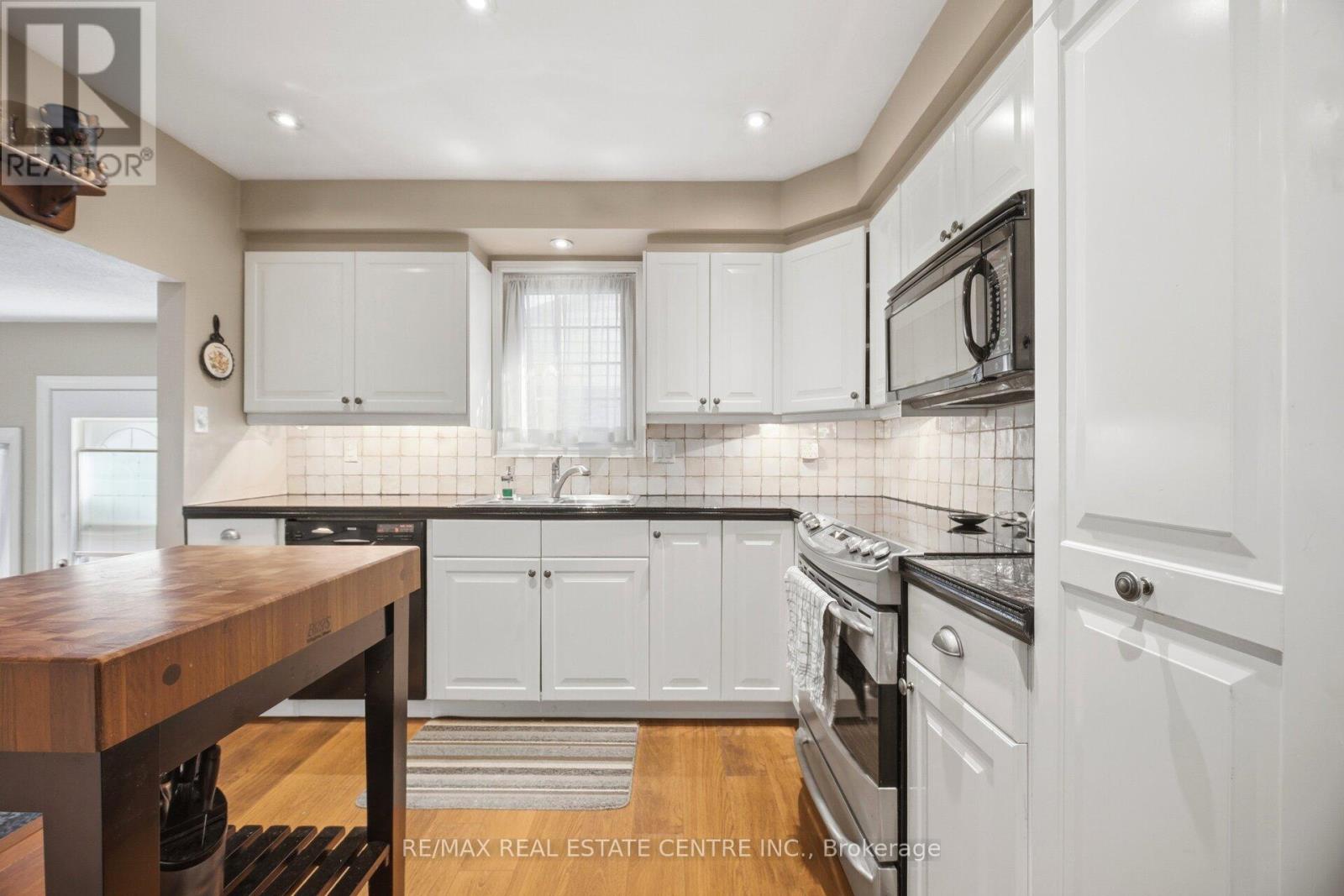 2800 Bucklepost Crescent, Mississauga, Ontario  L5N 1X5 - Photo 14 - W13213670