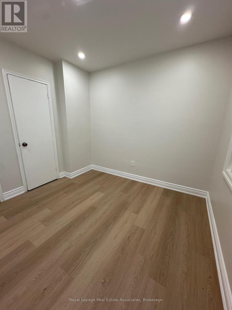 150 Ontario Street, Milton, Ontario  L9T 2M8 - Photo 11 - W13213684