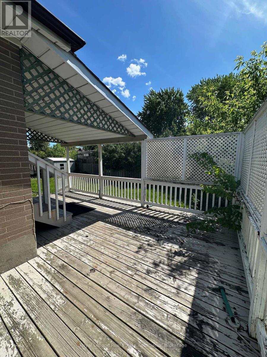 150 Ontario Street, Milton, Ontario  L9T 2M8 - Photo 14 - W13213684