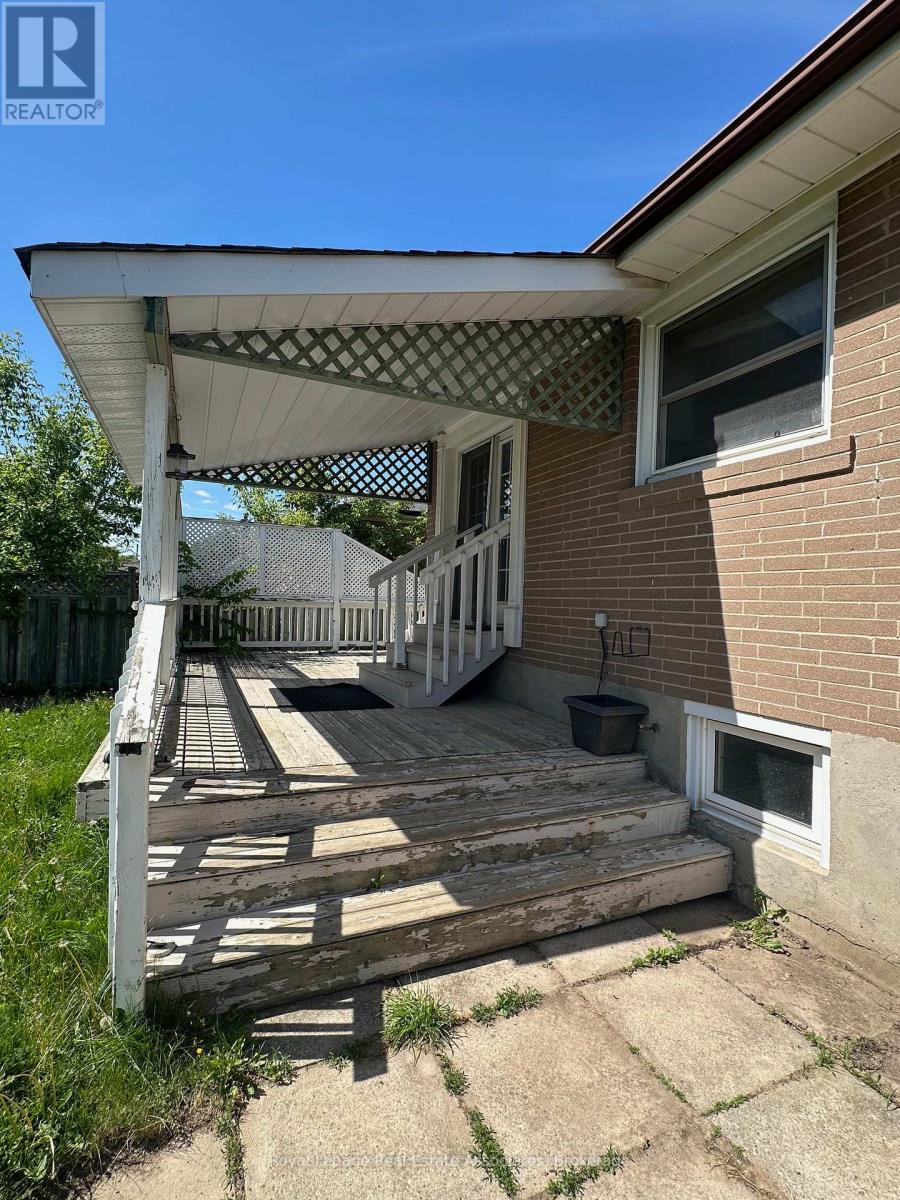 150 Ontario Street, Milton, Ontario  L9T 2M8 - Photo 15 - W13213684