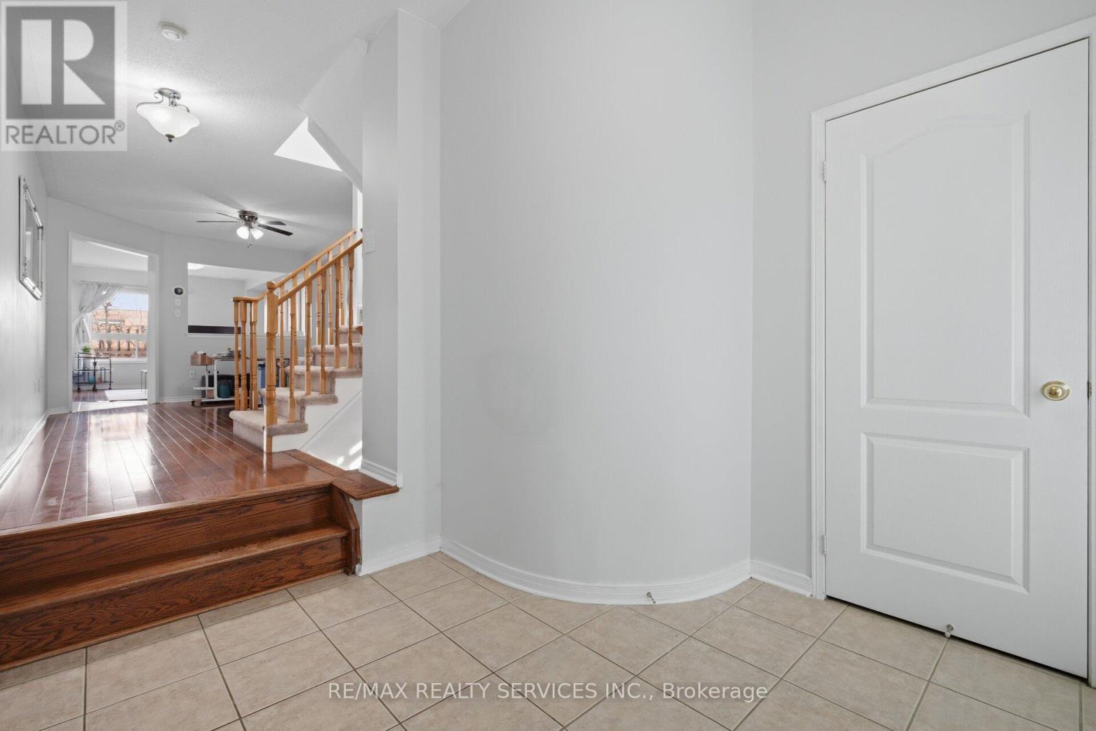 23 Ashmere Road, Brampton, Ontario  L7A 1W9 - Photo 4 - W13213688