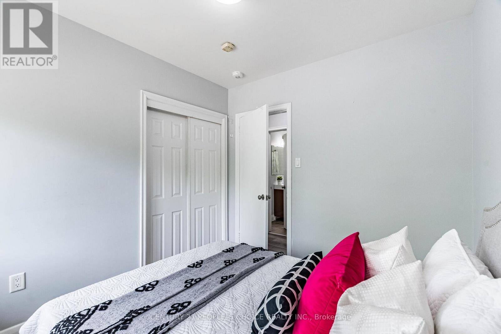 39 Meadowland Drive, Brampton, Ontario  L6W 2R5 - Photo 23 - W13213702