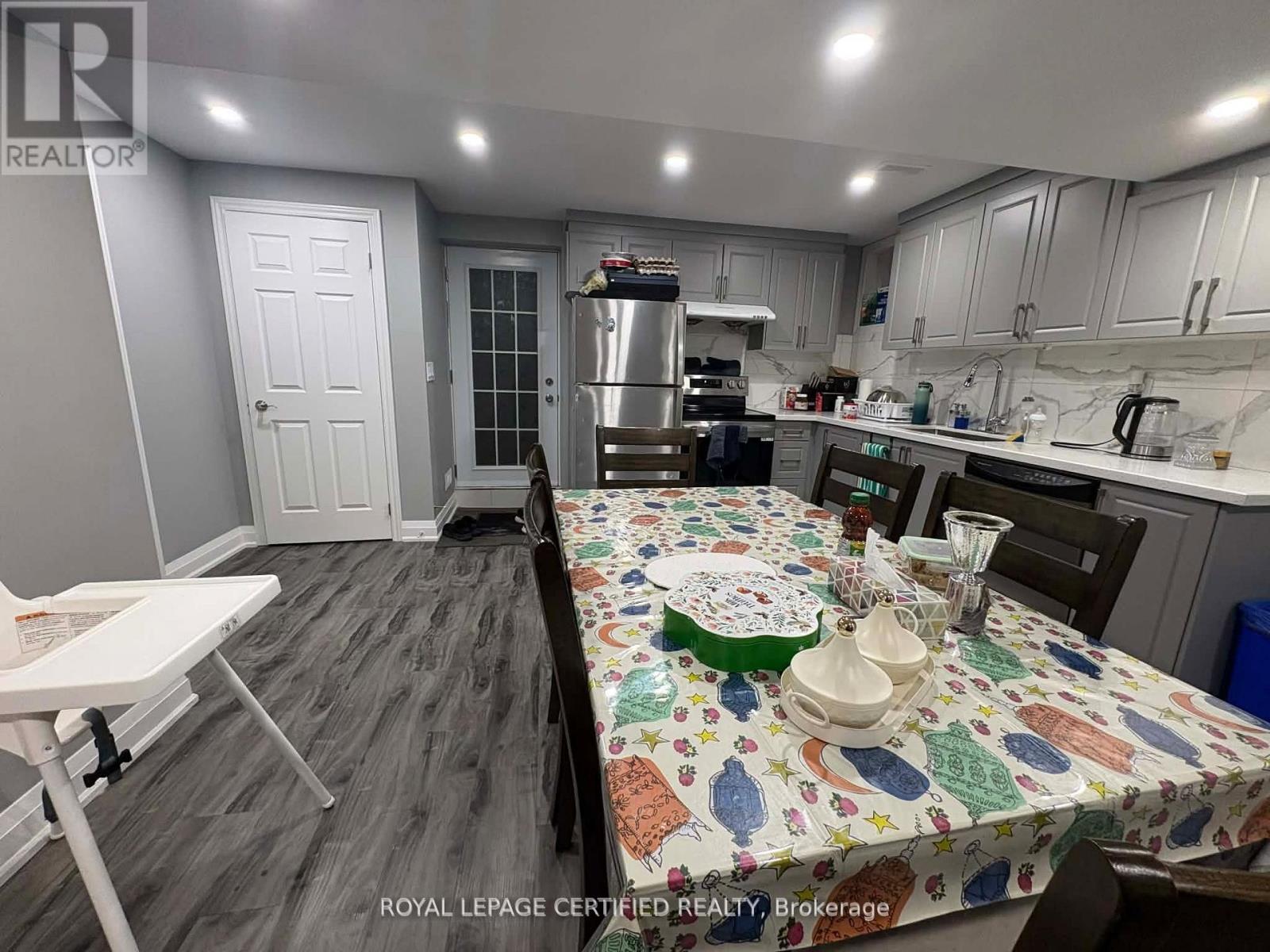 Bsmt - 721 Scott Boulevard, Milton, Ontario  L9T 0X9 - Photo 4 - W13213730