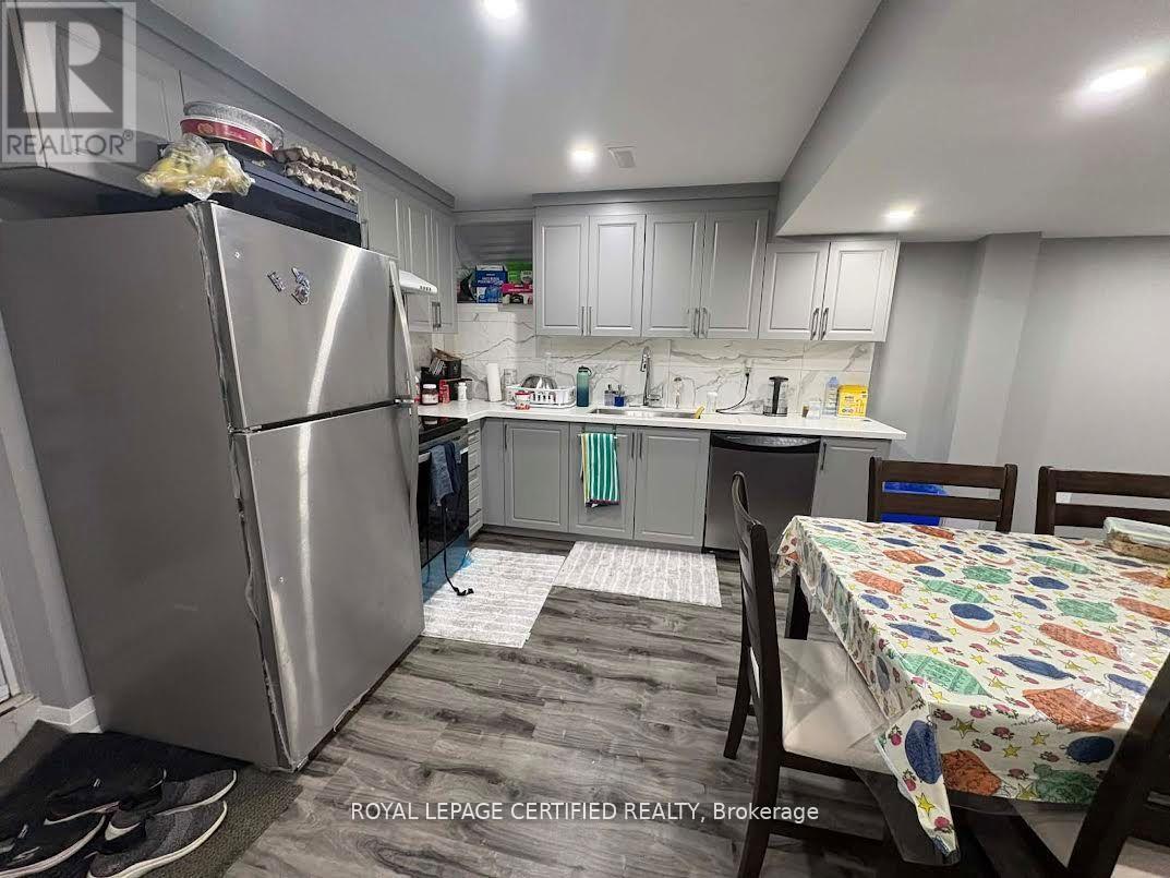 Bsmt - 721 Scott Boulevard, Milton, Ontario  L9T 0X9 - Photo 6 - W13213730