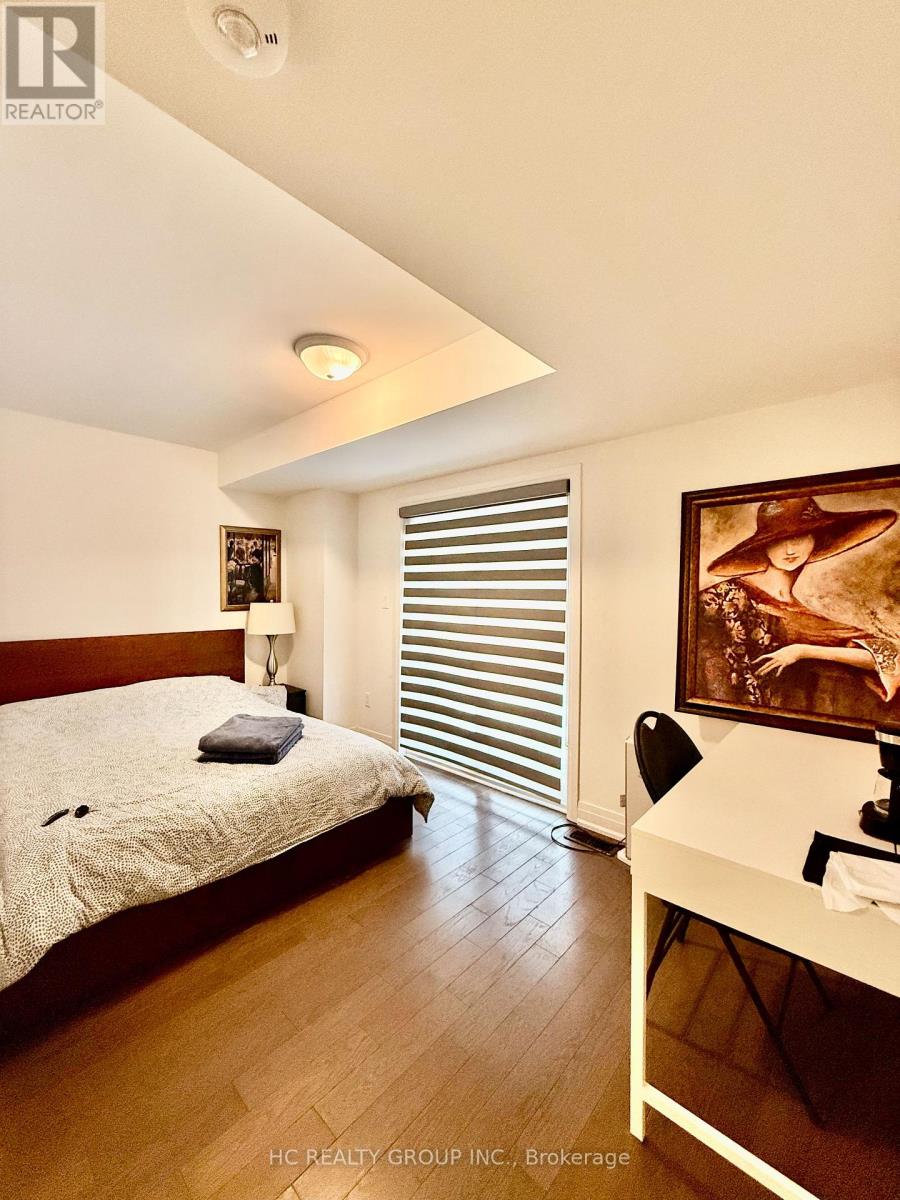 2130 Royal Gala Circle, Mississauga, Ontario  L4Y 1Z2 - Photo 8 - W13213796