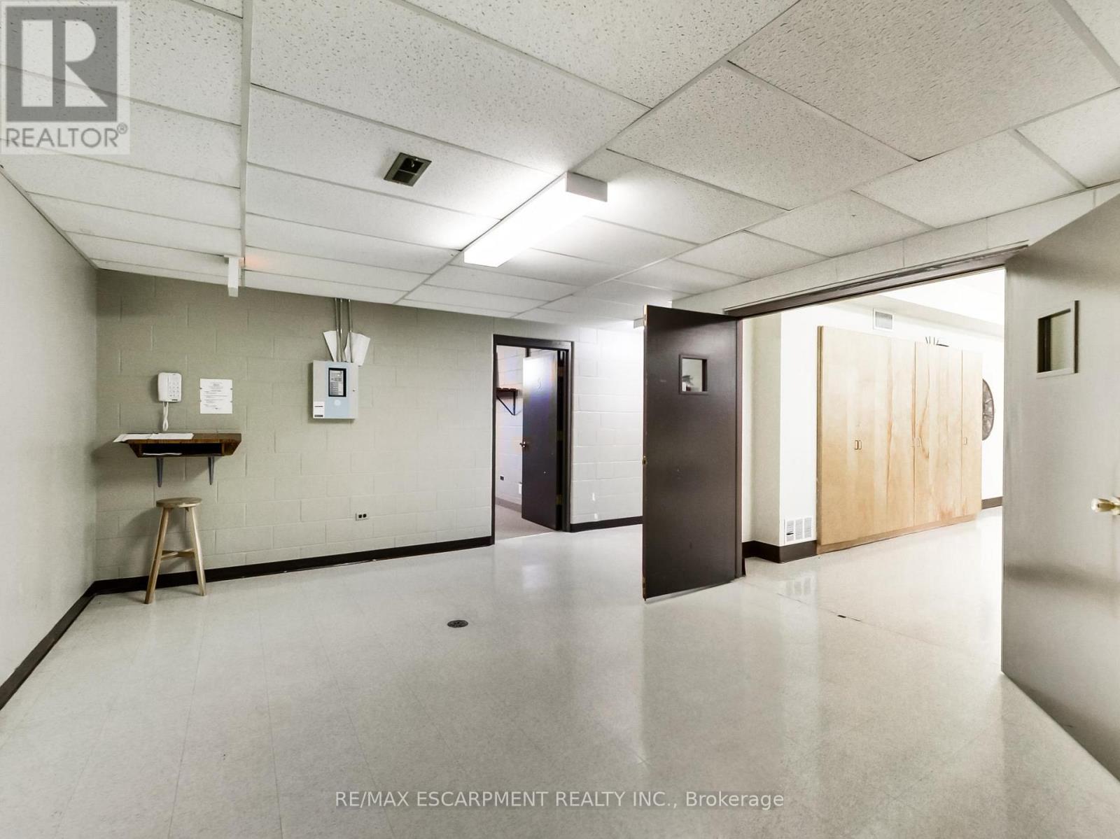 Full - 1225 Dundas Street, Burlington, Ontario  L7P 0S9 - Photo 22 - W13213822