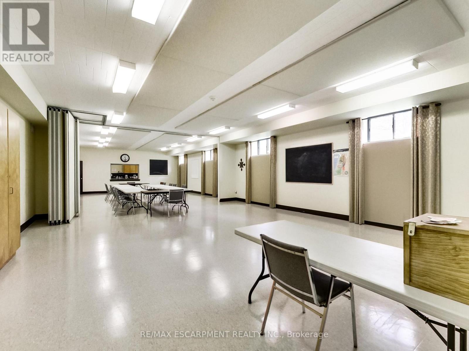 Full - 1225 Dundas Street, Burlington, Ontario  L7P 0S9 - Photo 23 - W13213822
