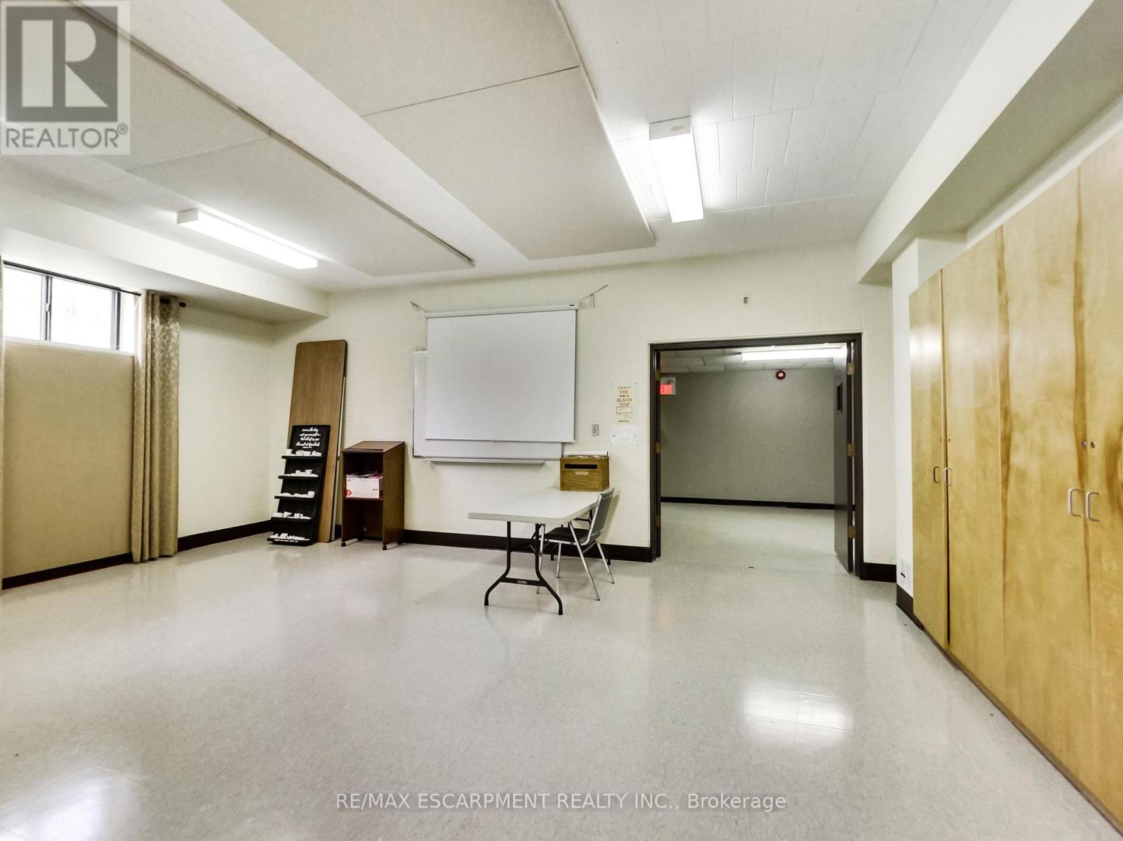 Full - 1225 Dundas Street, Burlington, Ontario  L7P 0S9 - Photo 25 - W13213822