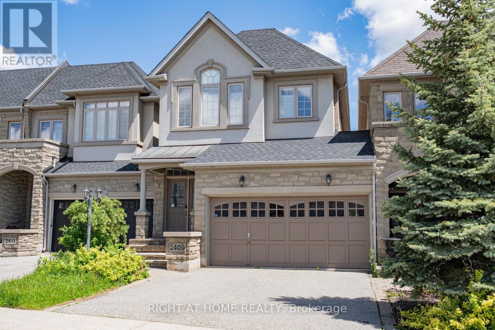 2409 Presquile Drive, Oakville, Ontario  L6H 0A7 - Photo 2 - W13213828
