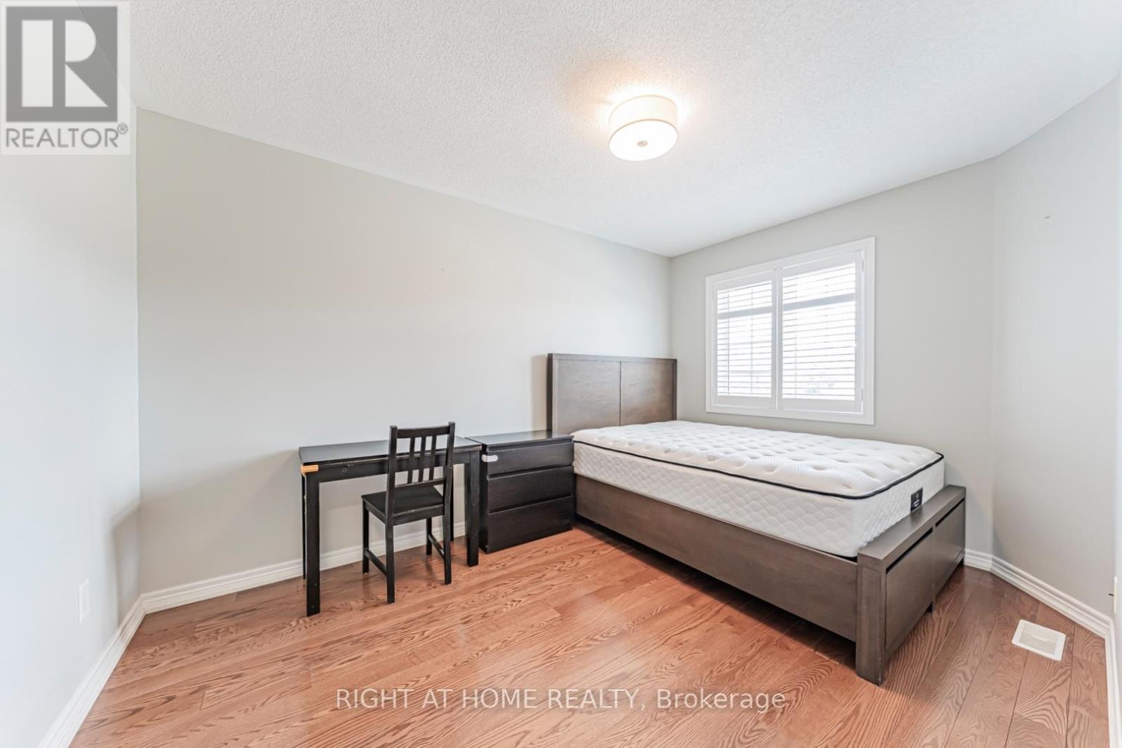 2409 Presquile Drive, Oakville, Ontario  L6H 0A7 - Photo 21 - W13213828