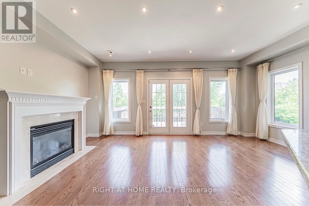 2409 Presquile Drive, Oakville, Ontario  L6H 0A7 - Photo 7 - W13213828